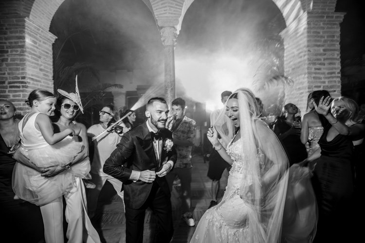 dancing-party-finca-monasterio.jpg