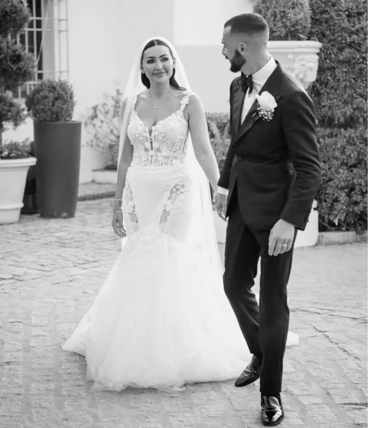 Elegant black and white wedding at Finca Monasterio