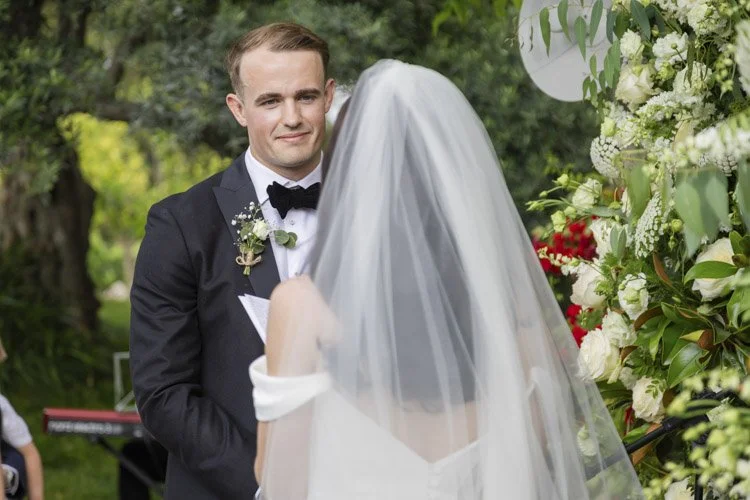 groom-wedding-ceremony-arcos.jpg