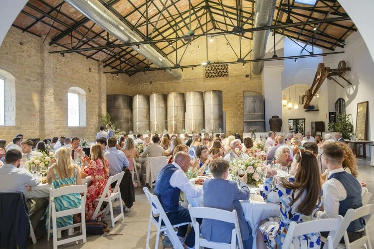 indoor-dinner-wedding-hacienda-fain-viejo.jpg