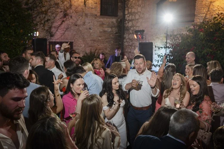 fain-viejo-wedding-open-bar.jpg