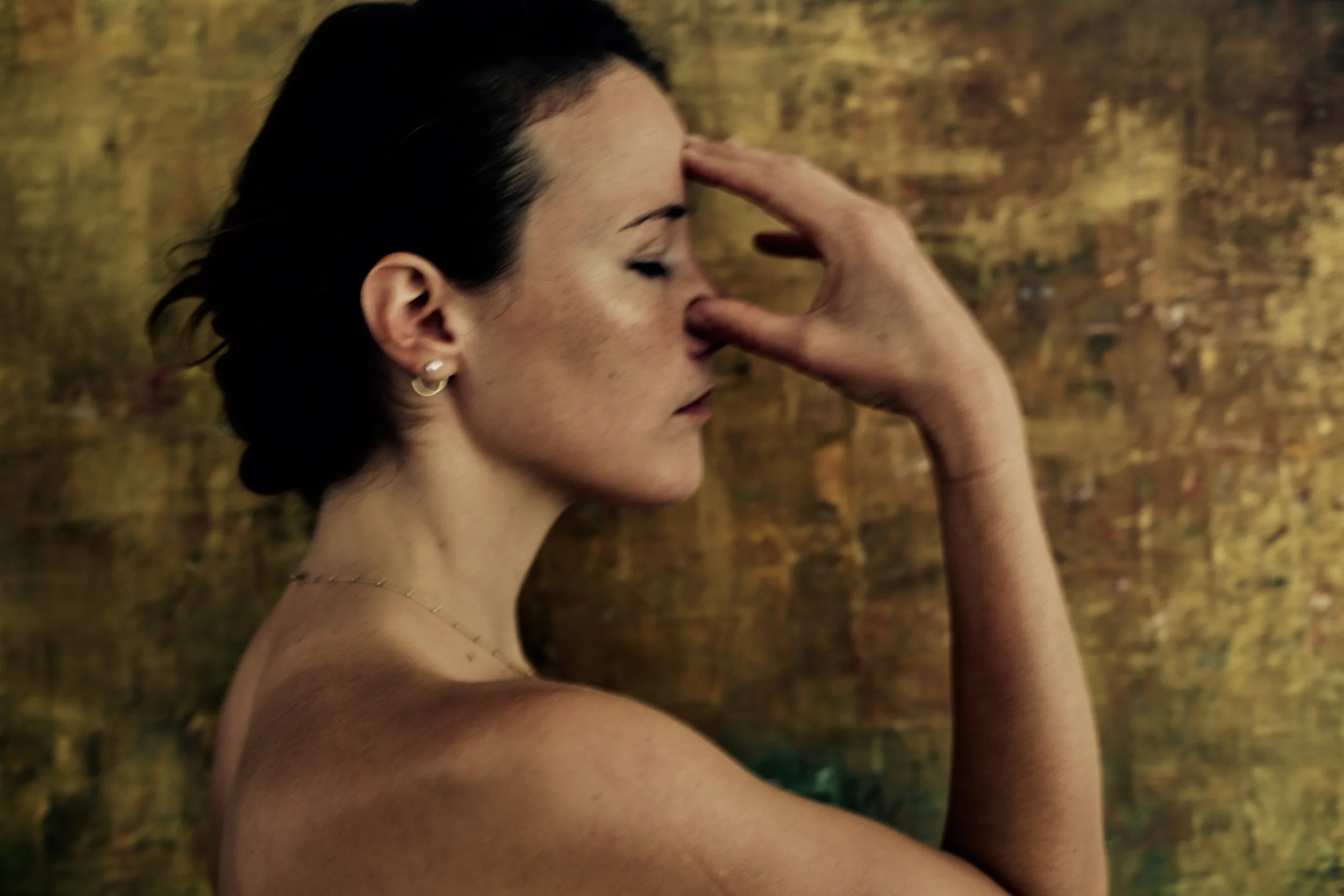 Jessica Stewart leading a Breathwork session at Sramana Studio in Tunbridge Wells