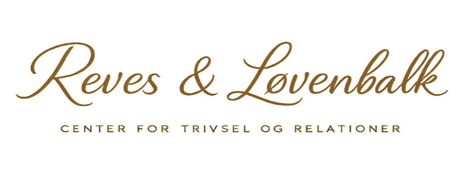 Logo med teksten 'Reves & Lovenbalk' i guldskrift og 'Center for Trivsel og Relationer' under.