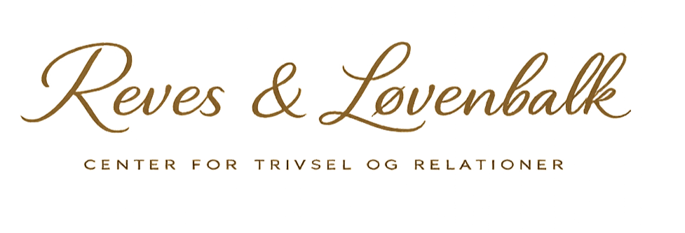 Logo med teksten "Reves & Lovenbalk" i guldskrift, under står der "Center for Trivsel og Relationer".
