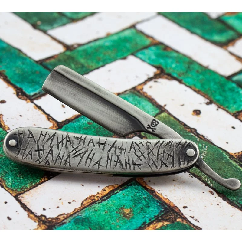 silver razorblade kilt pin 3.jpg