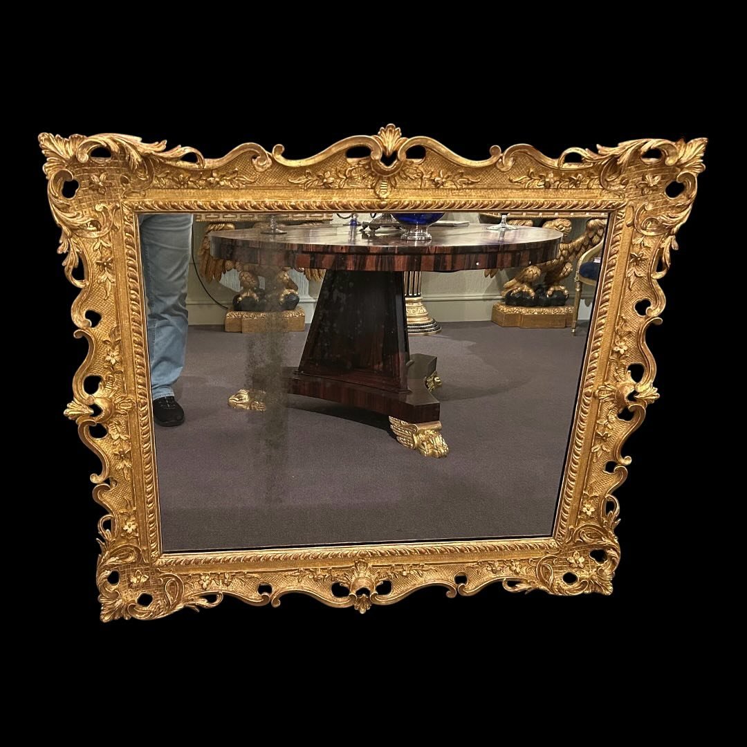 The transformation is complete.
After carefully preparing the surface, laying the gold leaf and building up the finish, the final stage is all about refinement. Toning, ageing and subtle distressing help the new gilding sit comfortably alongside the 