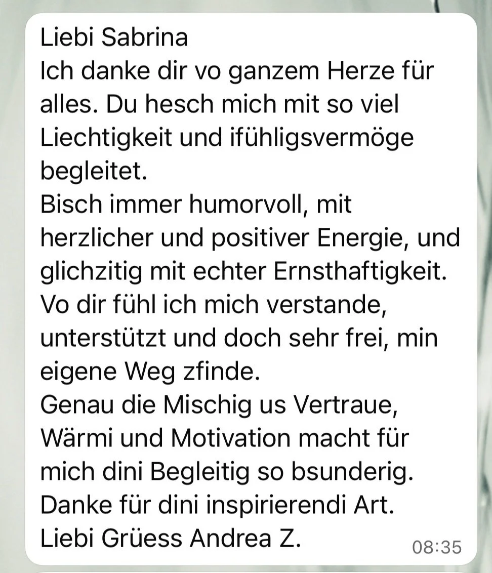 Ein WhatsApp-Nachrichtentext in deutscher Sprache, in dem eine Person namens Andrea Z. Sabrina für ihre Unterstützung und Inspiration dankt, ihre Herzlichkeit und positive Energie lobt und ihre eigene Dankbarkeit ausdrückt.