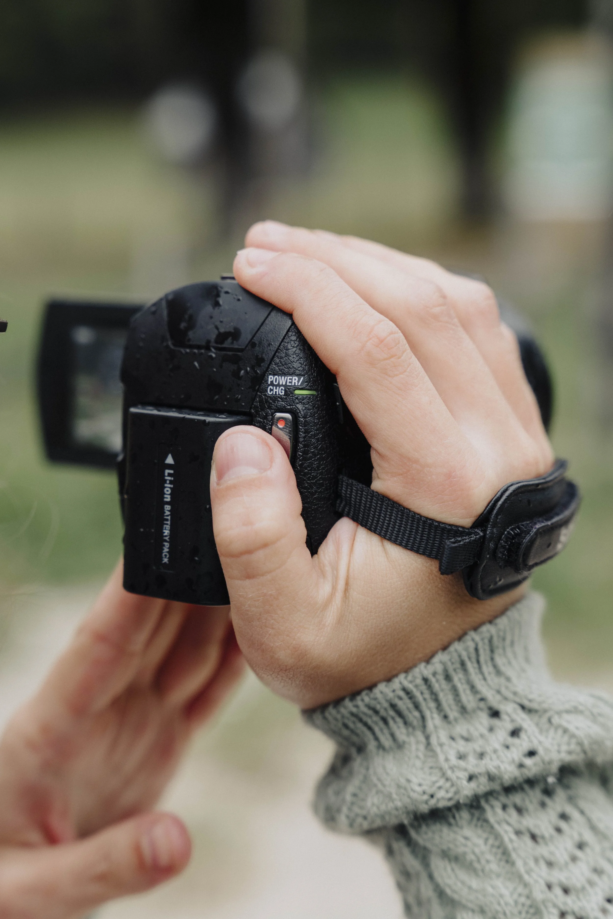 handycam sony fdr