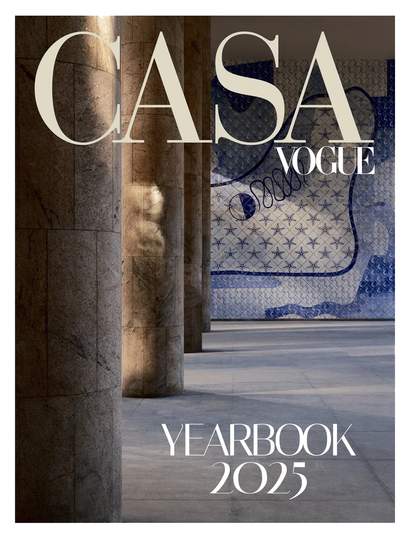 A s&eacute;rie &Aacute;gata ganhou um novo espa&ccedil;o no YEARBOOK 2025, integrando esse refinado projeto de arquitetura da @flaviacastellan_arq &mdash; um dos destaques do anu&aacute;rio publicado pela CASA VOGUE deste ano. @casavoguebrasil 

Prod