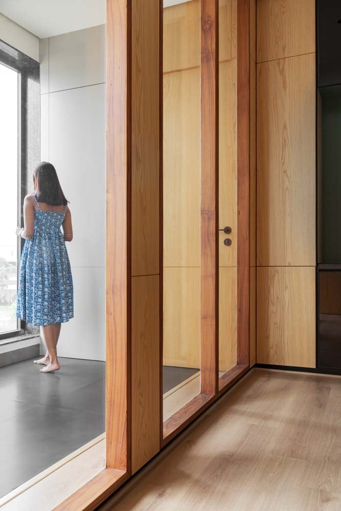 Modern office aesthetic with traditional wooden warmth.