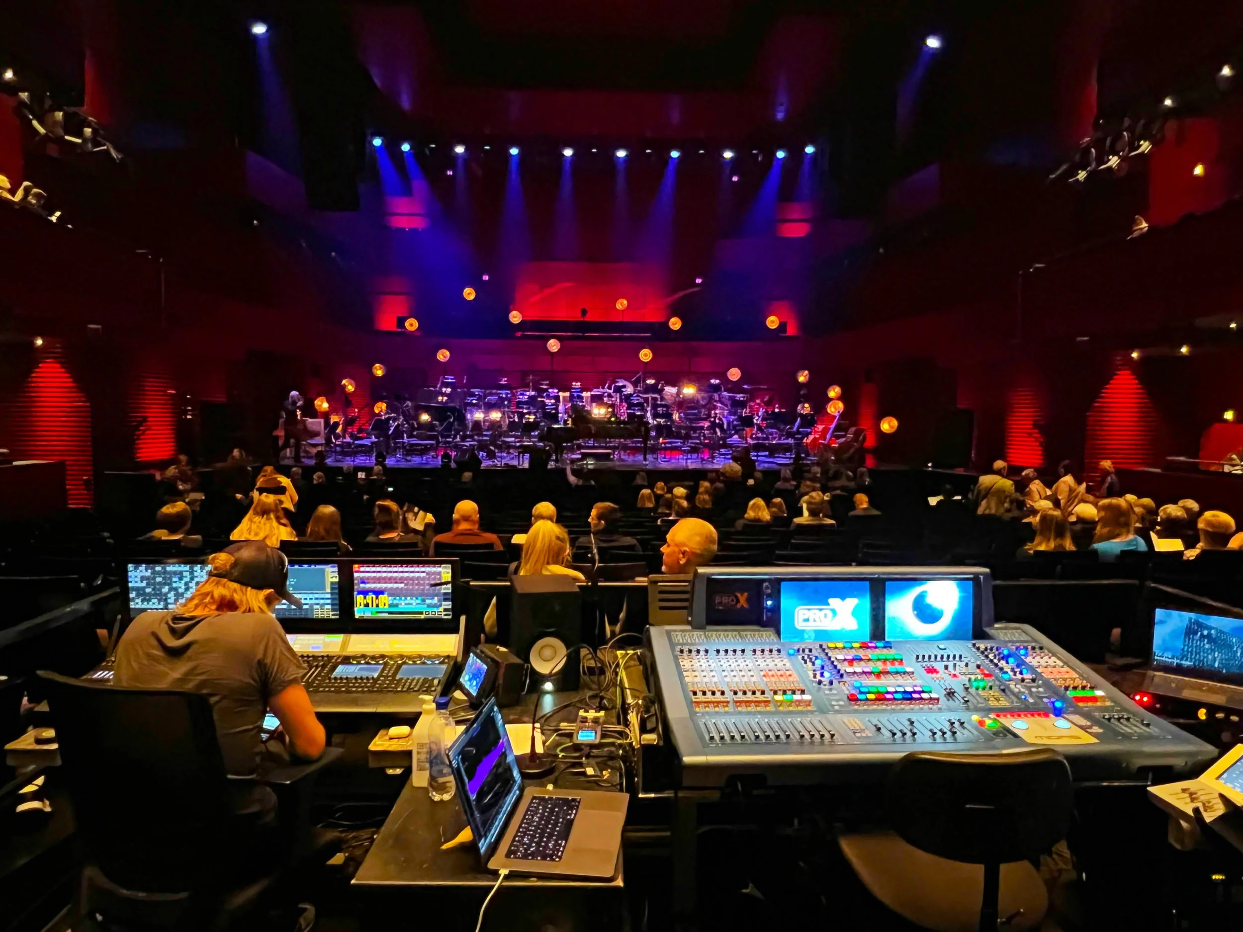 Show advancing and concert production advisory services. Expert guidance from advance to settlement. The Concert Consulting Group.