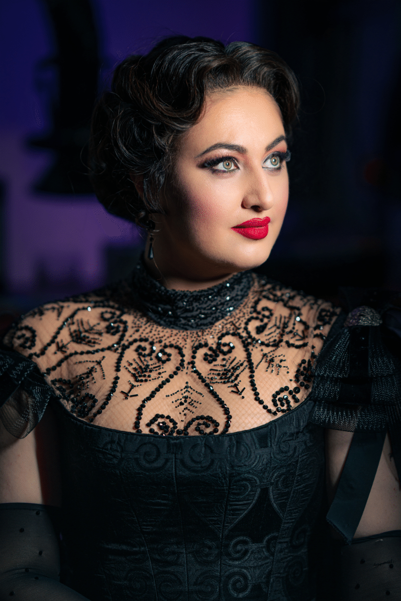 Anush Hovhannisyan as Violetta Valéry in La traviata - copyright Ed Choo