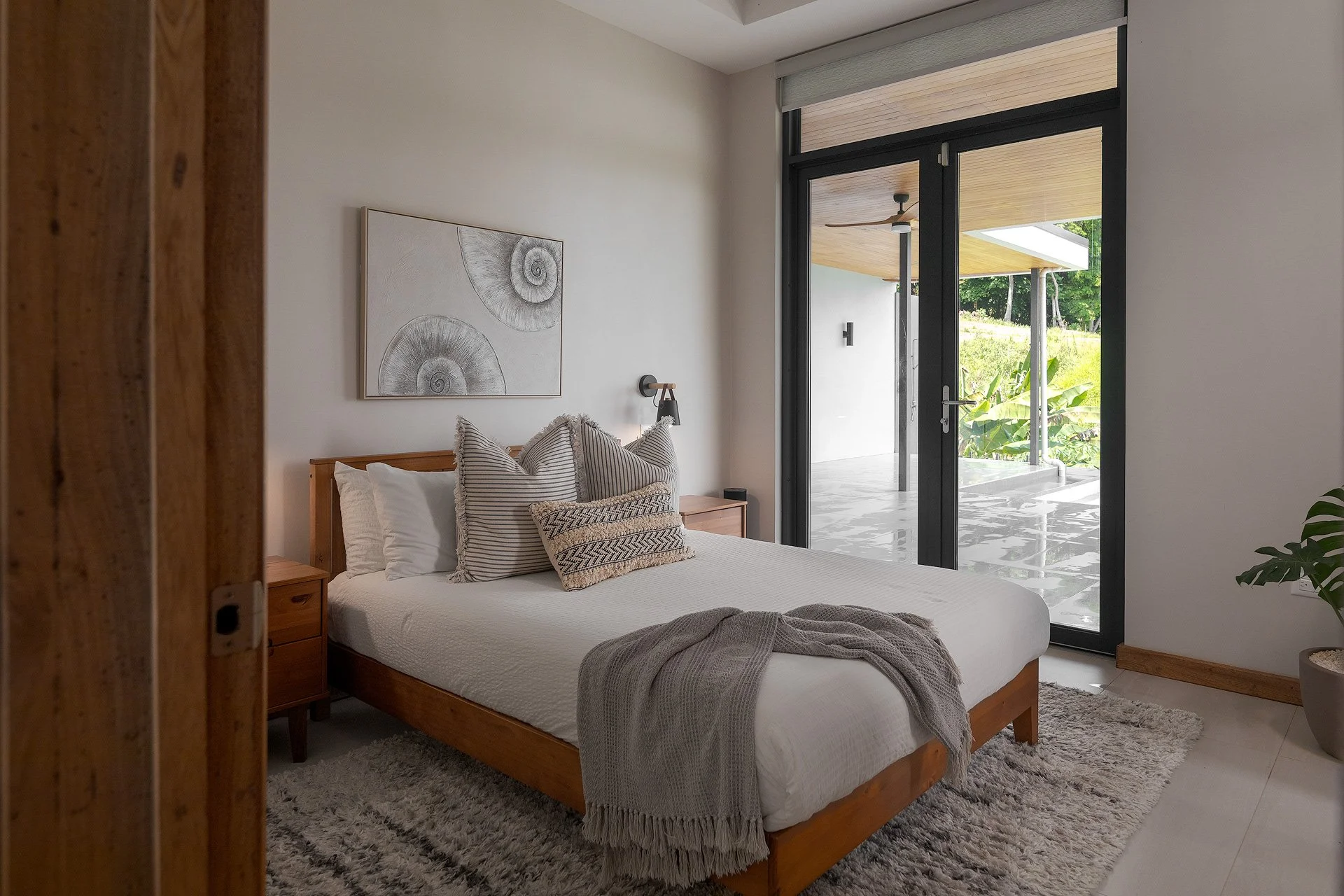 bedroom 4.jpg