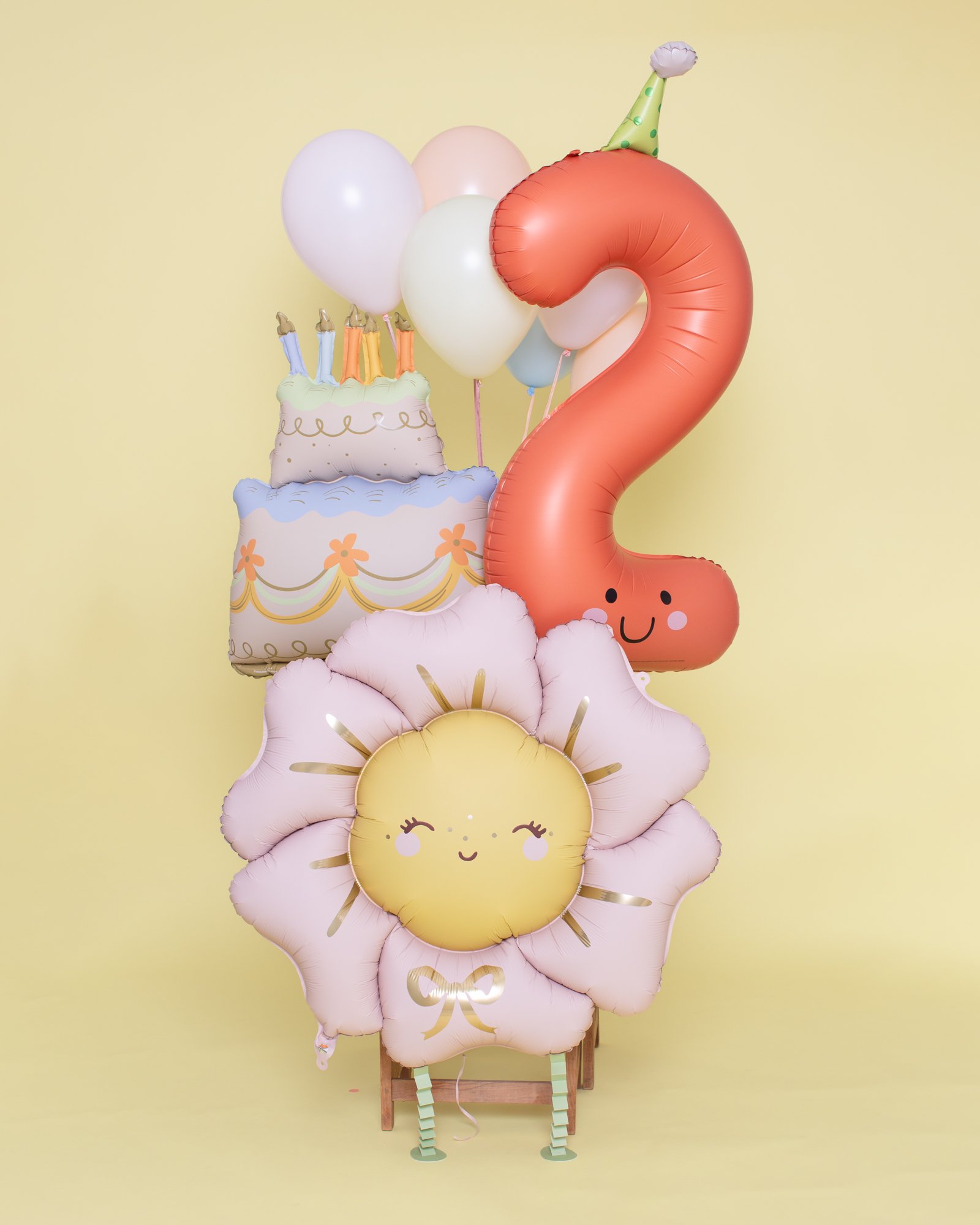 Proof that a balloon can make you smile back. (You did, didn't you?)

xo, Poppie 🎈

#hellopoppie #seattleballoons #madronaseattle #birthdayballoons #balloonbouquet