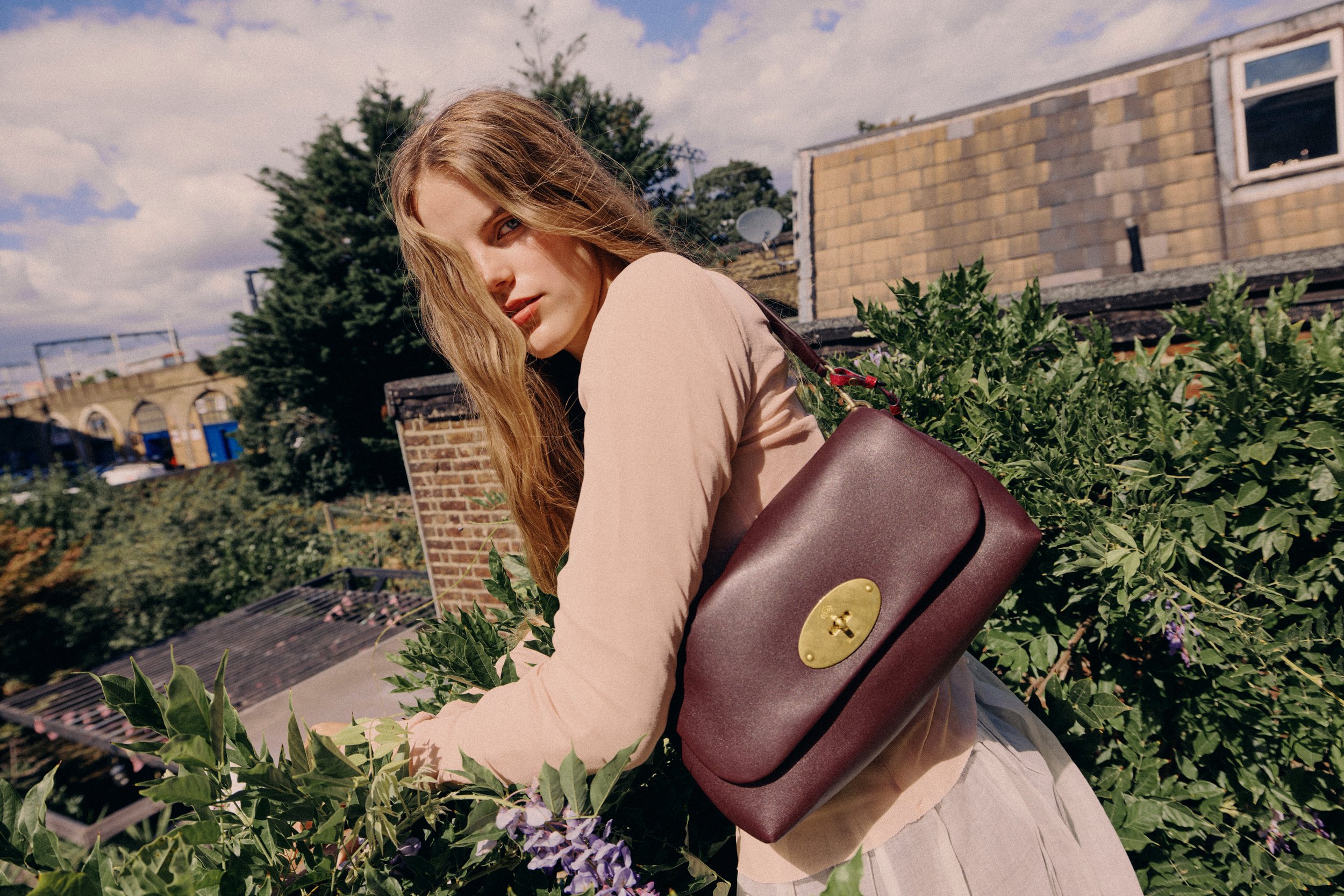 MULBERRY_28.08_LOOK04_1440_R3.jpg