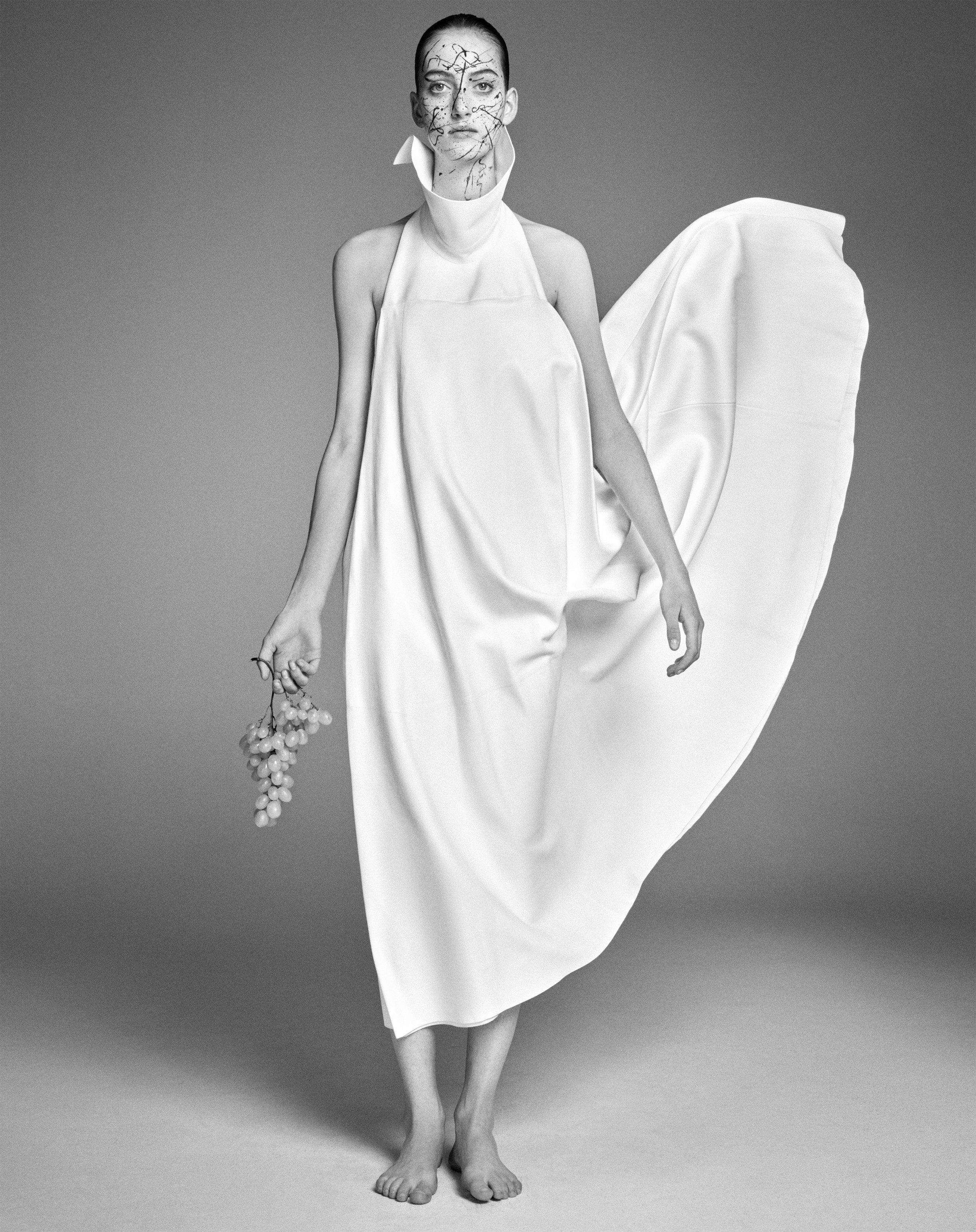 JML_260616_HARPERS_BAZAAR_25_067_R1_LR.jpg