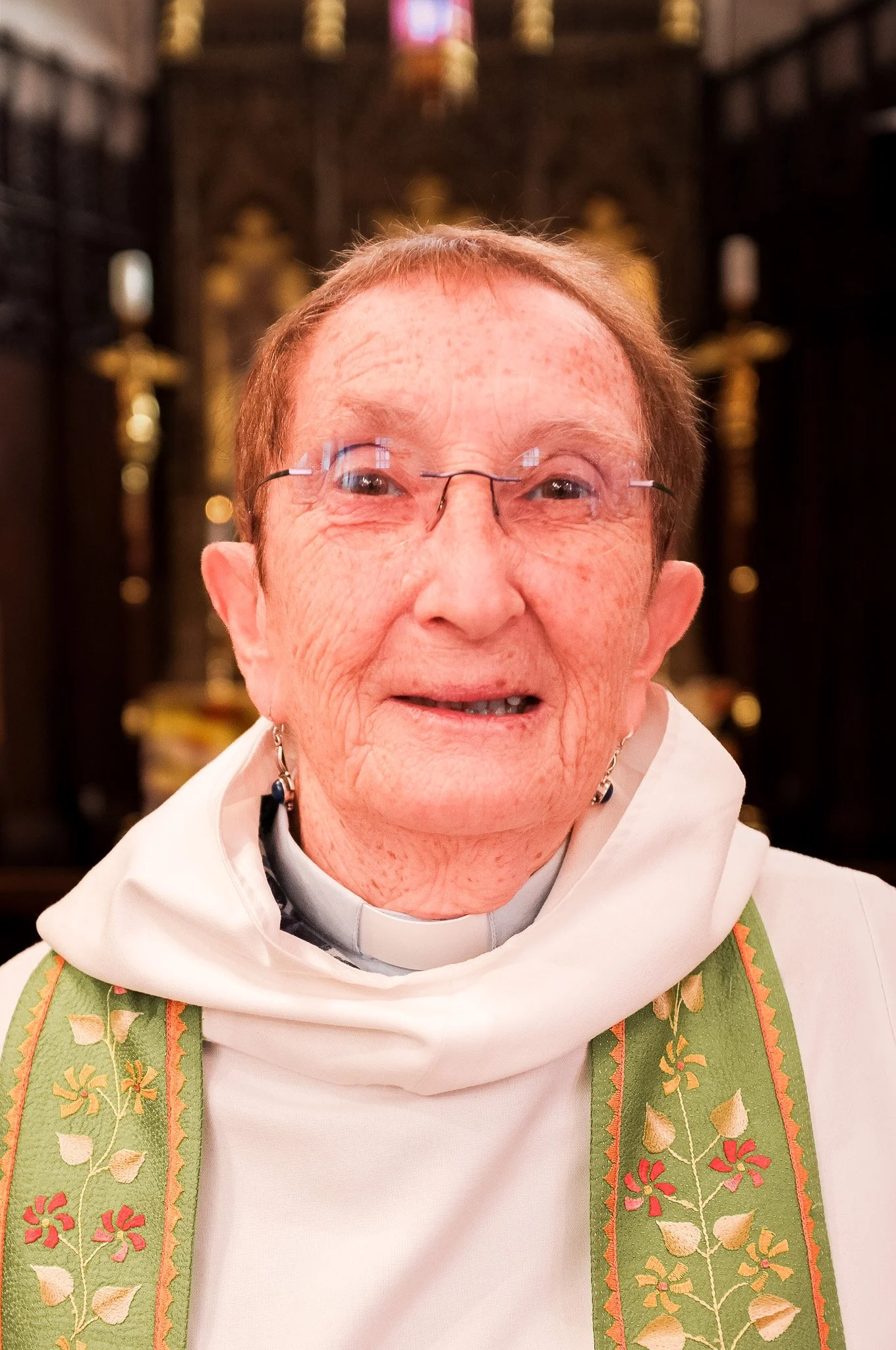 Eileen Thompson – Team Priest