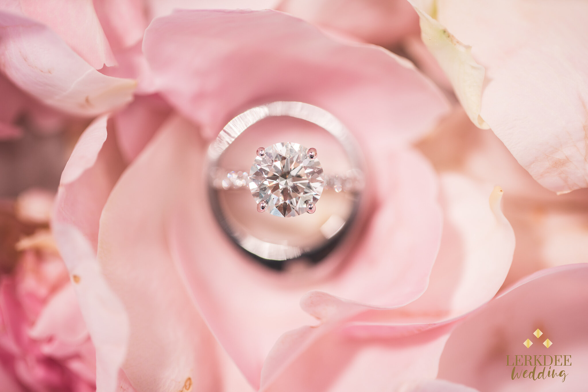 2019.06.15_Arradawan & Siriwat Wedding_Web_0024.JPG