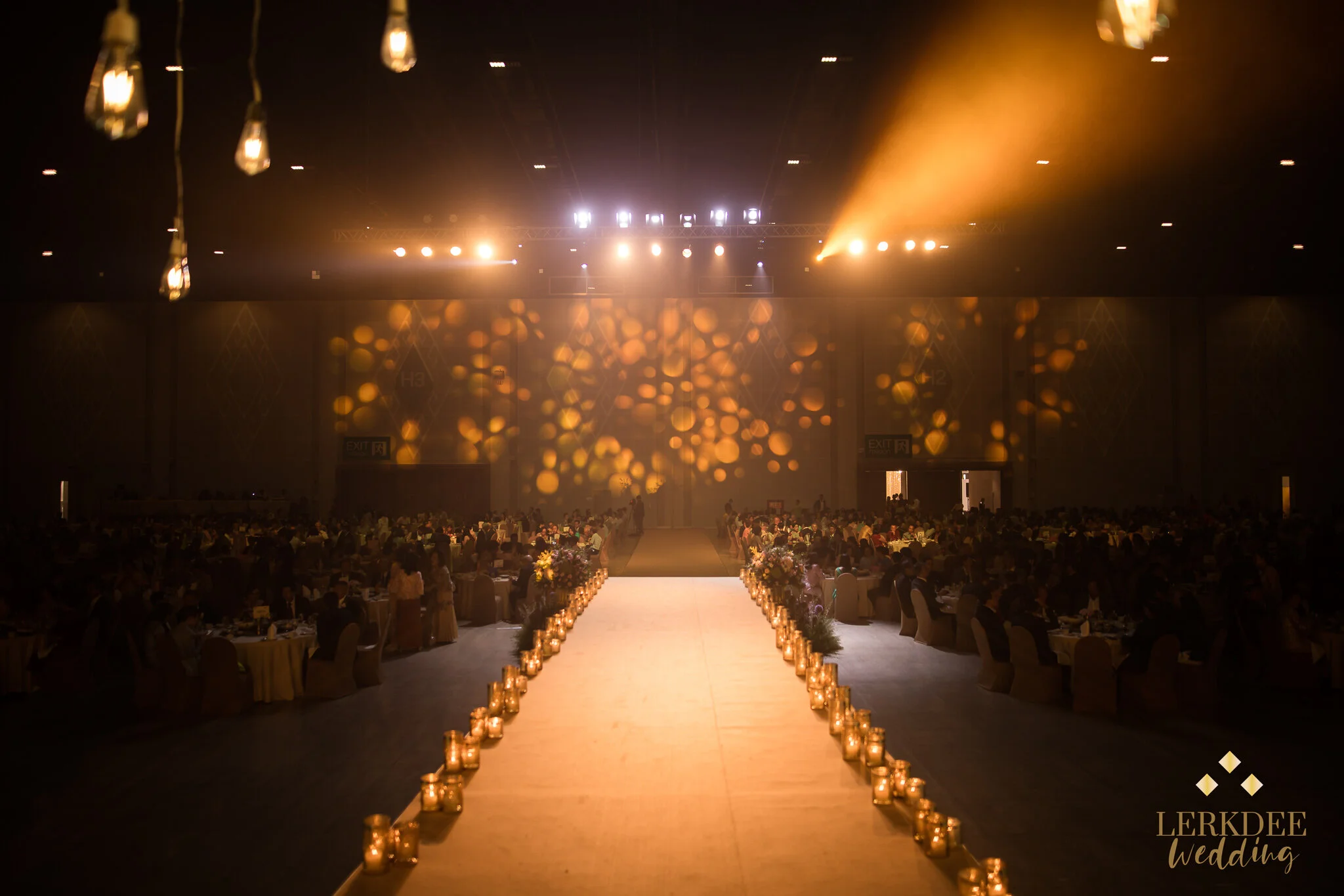 2019.06.15_Arradawan & Siriwat Wedding_Web_0016.JPG