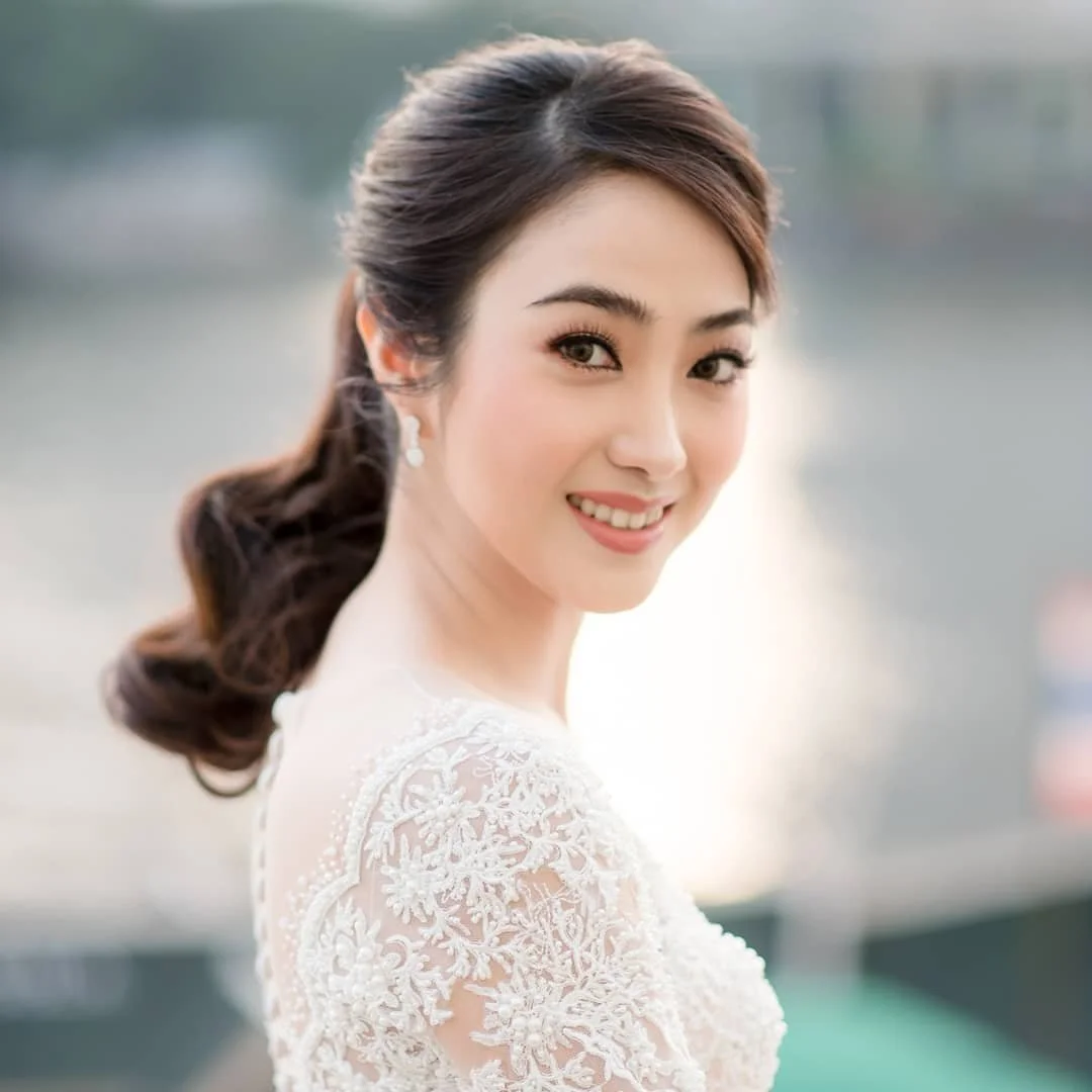 ภาพบรรยากาศงานหมั้น คุณอิง คุณอาร์ท at The Peninsula⁠ Bangkok
⁠
#lerkdeewedding⁠
#capturinggoodday⁠
⁠
Facebook : Lerkdee Wedding⁠
Line ID : @lerkdeewedding⁠
Instagram : lerkdeewedding⁠
Tel. 062-623-9265⁠
⁠
Bride &amp; Groom's⁠
Sequence (MC): Ja-Ae We