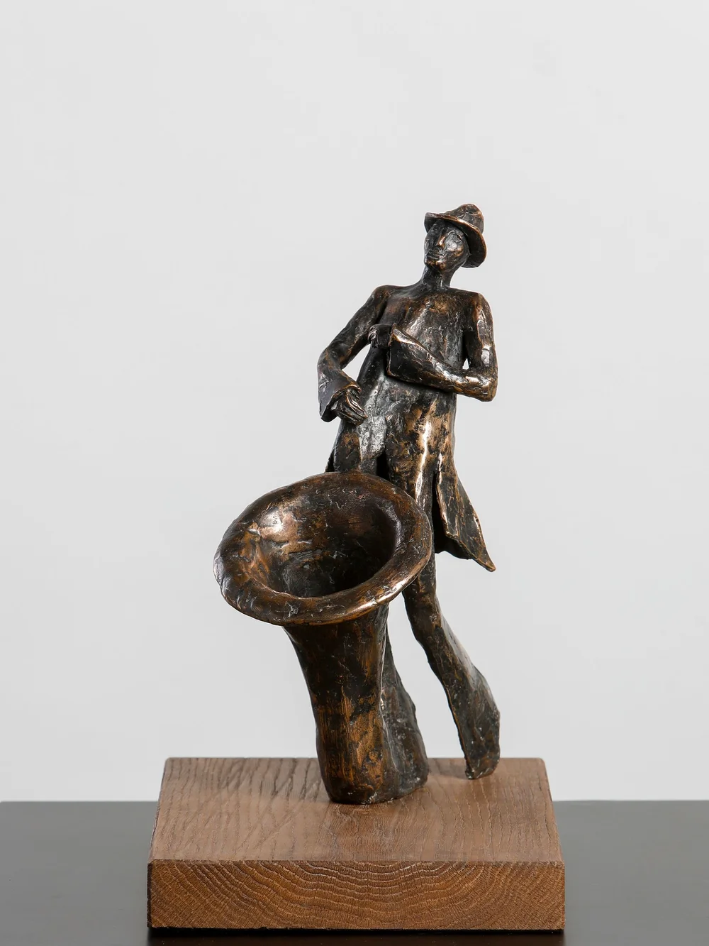 Saxofon-Ist, scultura in bronzo