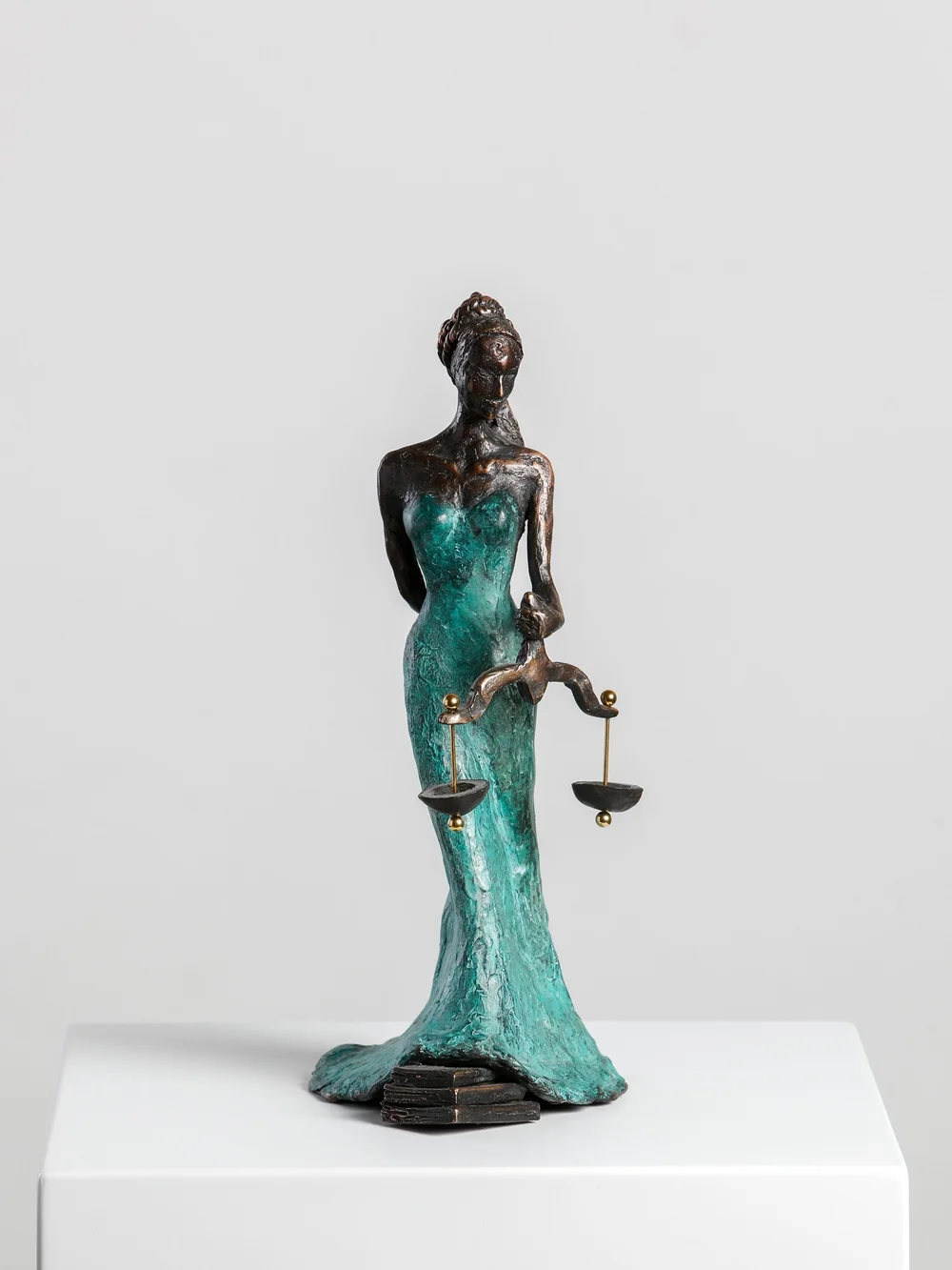 Giustizia, scultura in bronzo