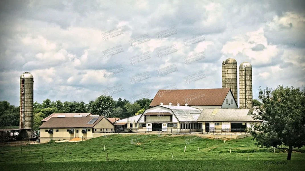 SKU 105 Amish barn