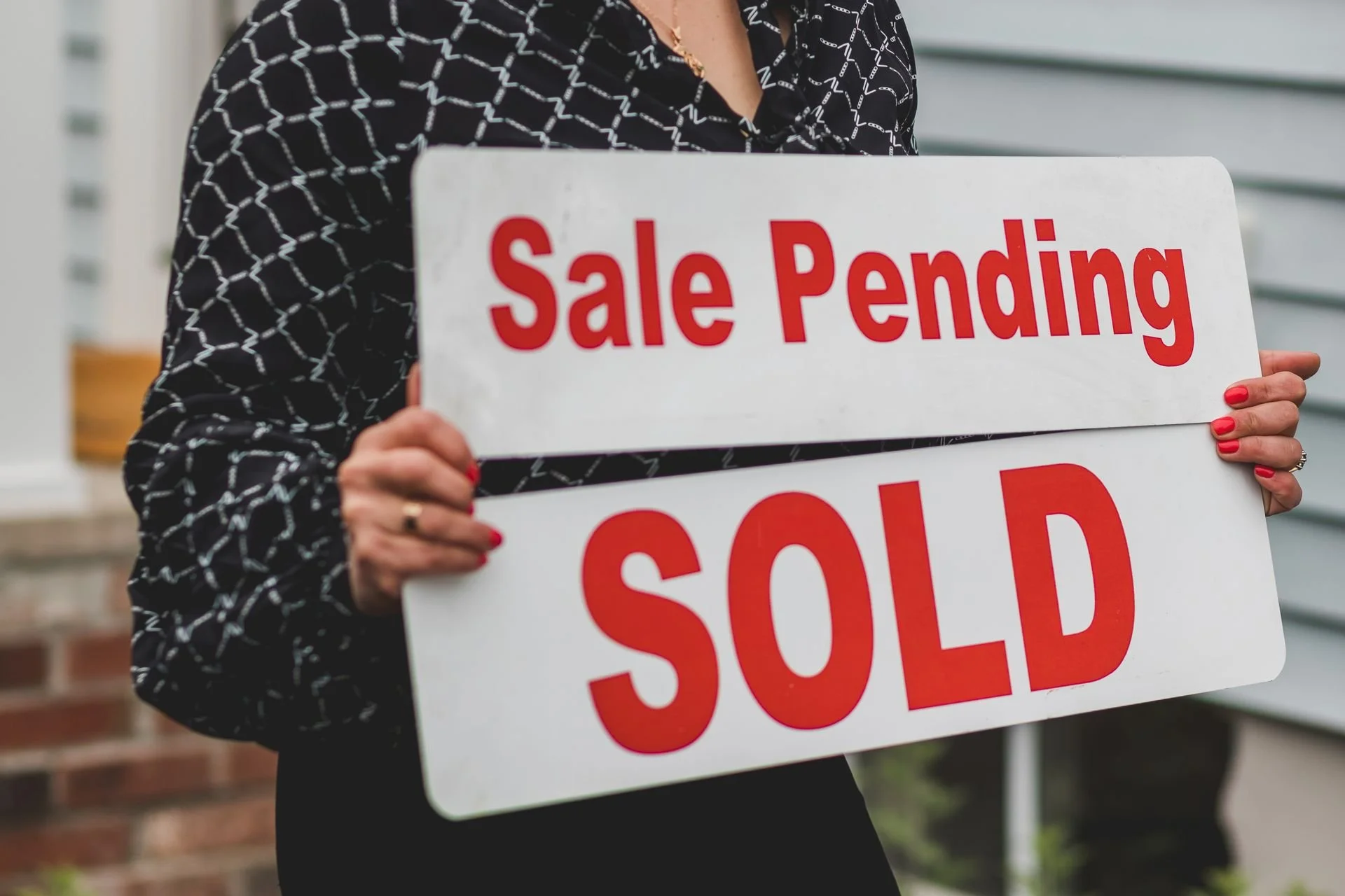 How to Read the Real Estate Market — And What It's Actually Telling You