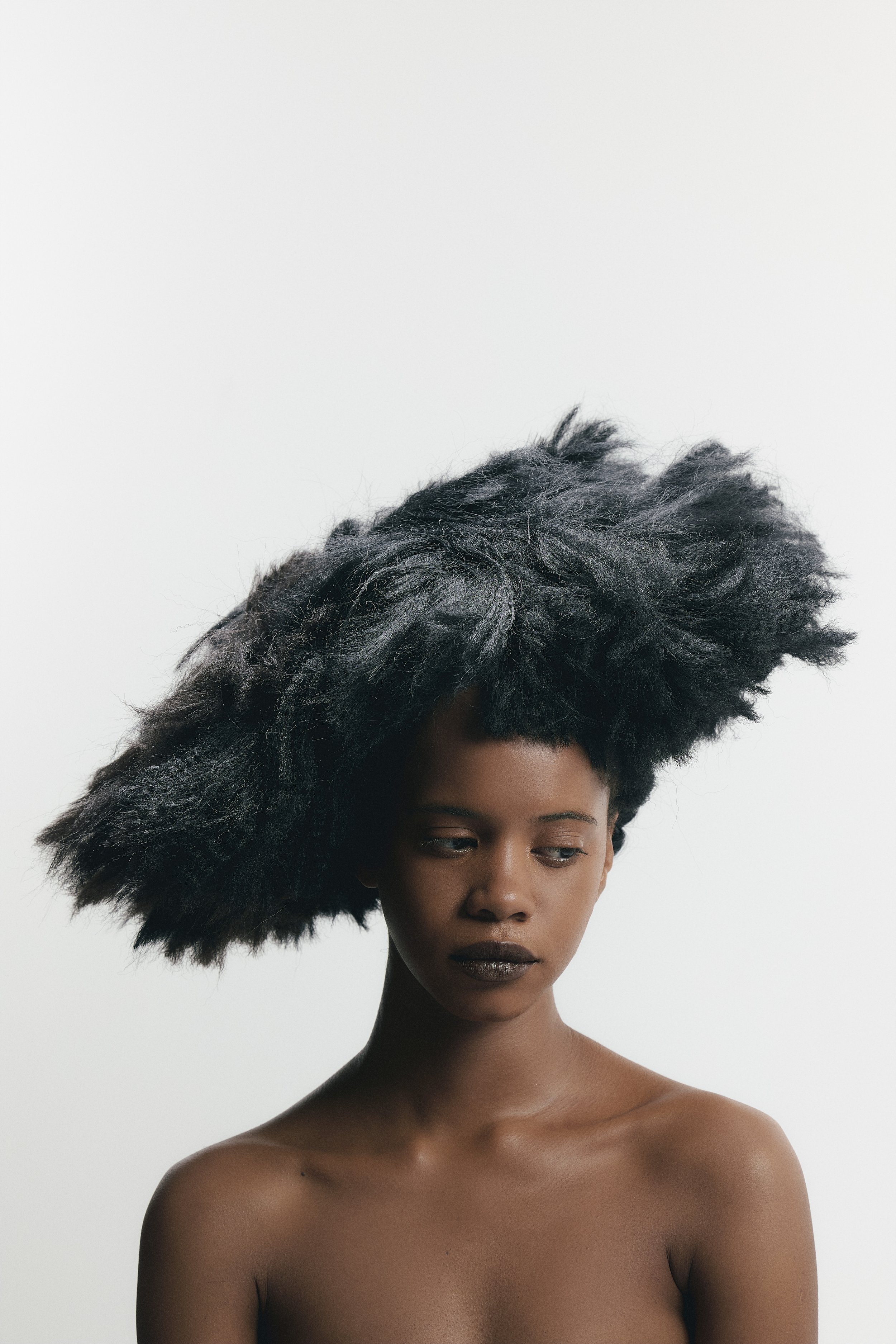 IMPERSONAL HAIR 10.83196 copia.jpg