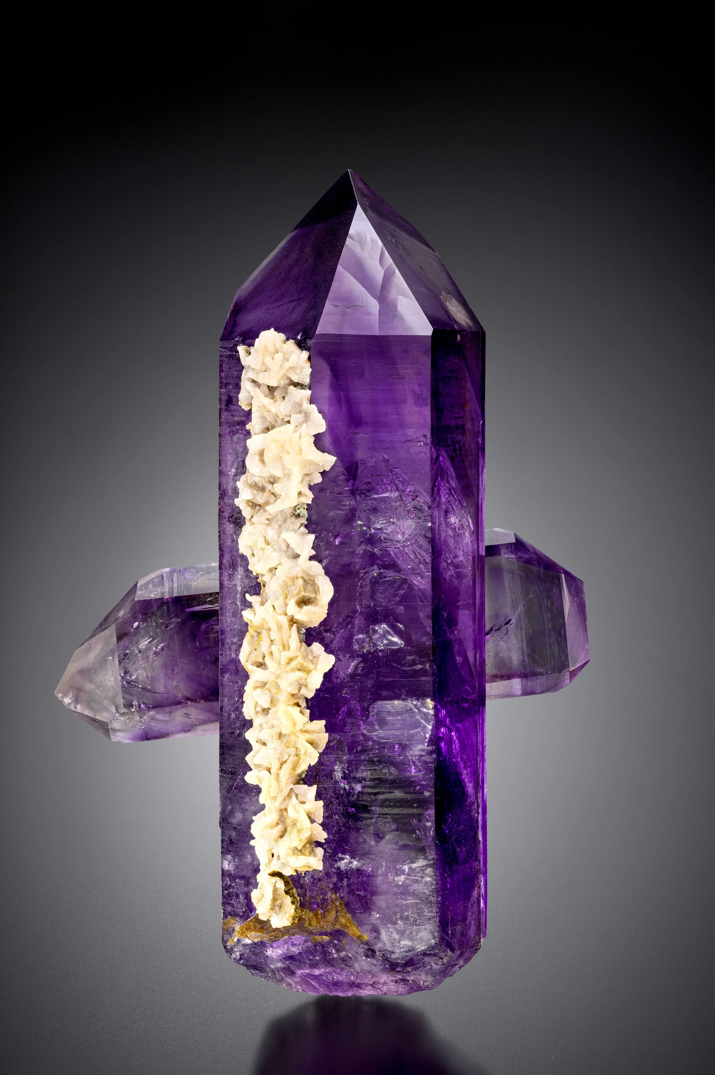 Amethyst & Dolomite 13 cm  
Gobbobobseb, Erongo, Namibia