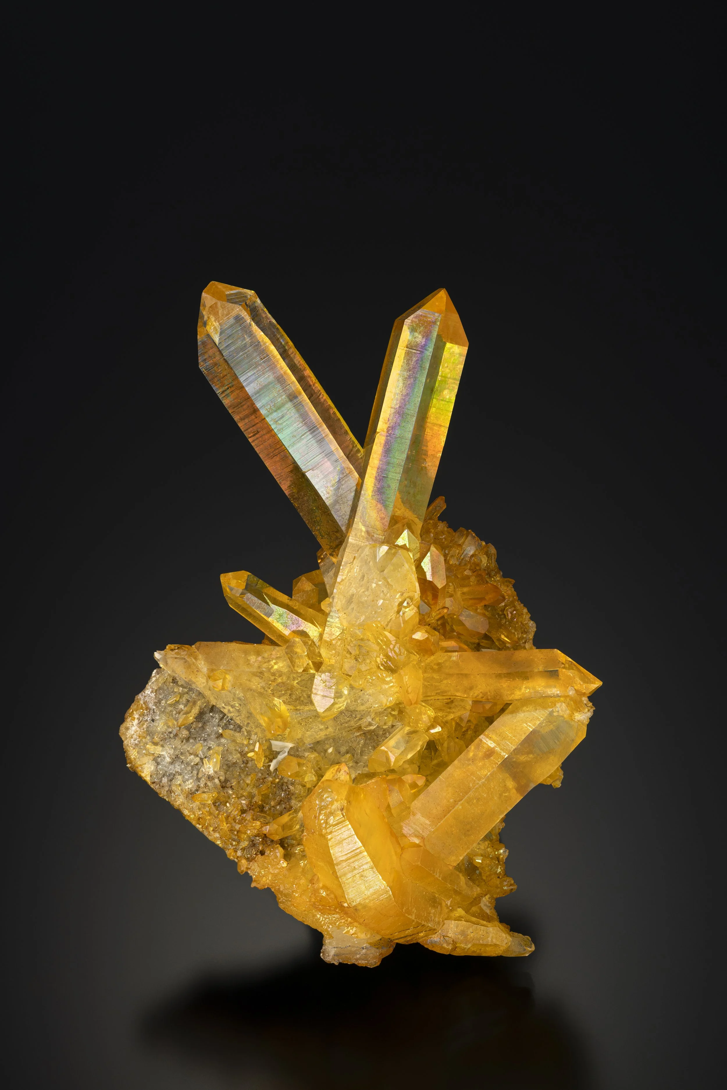 Iron Stained Quartz 8 cm  
Wazirstan, Pakistan