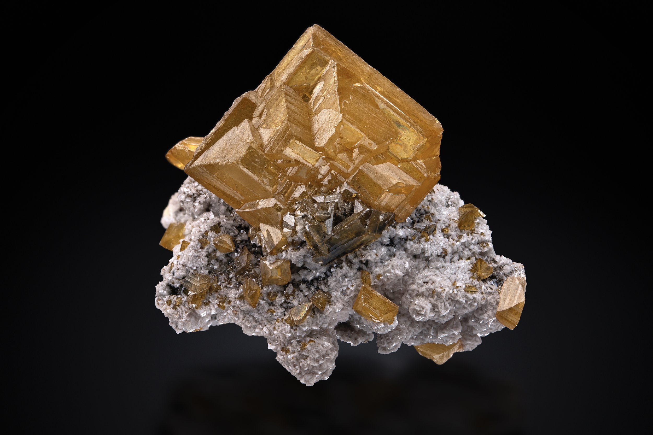 Wulfenite on Dolomite 6 cm  
Tsumeb Mine, Oshikoto, Namibia