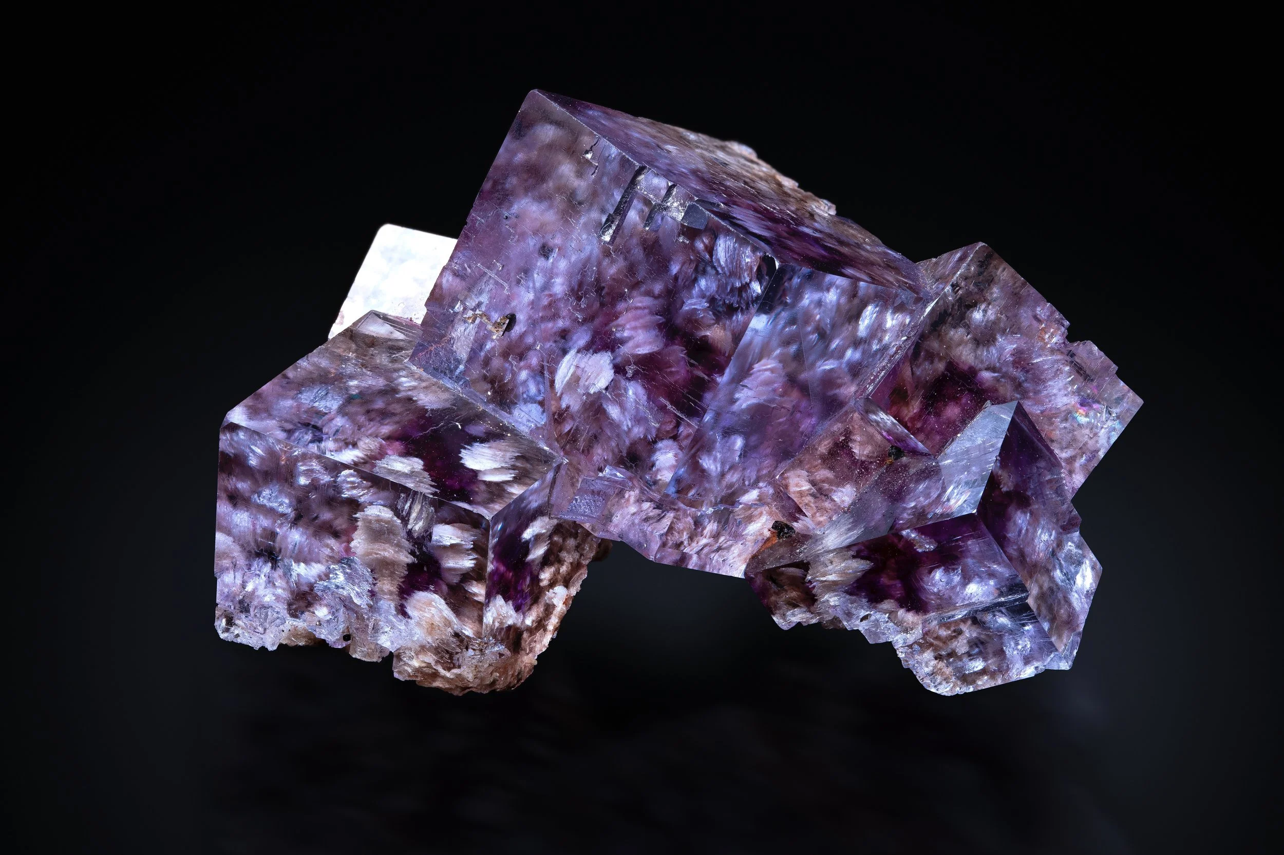 Fluorite with Barite 6 cm  
Minerva No. 1, Hardin County, Illinois