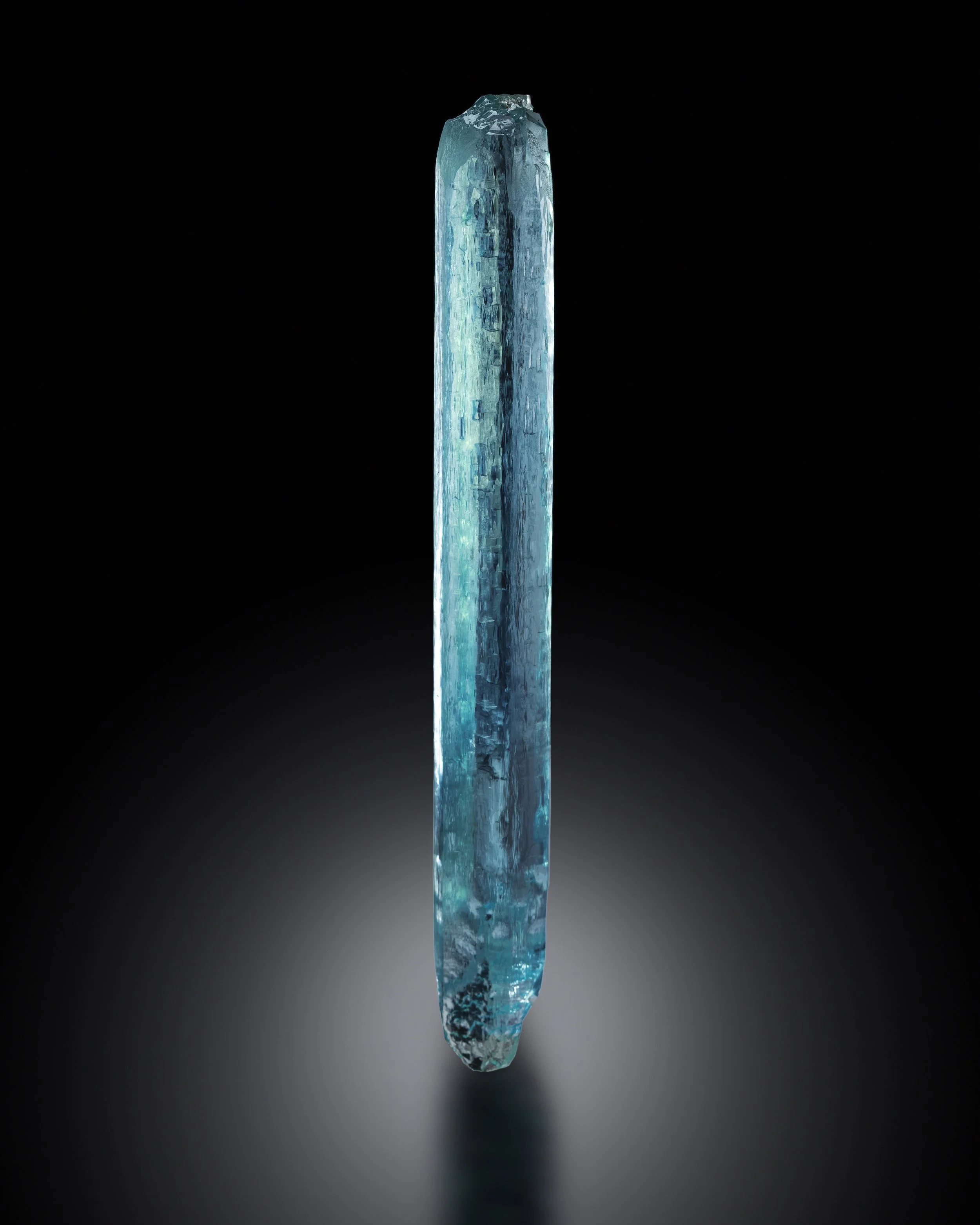 Etched Aquamarine 13 cm 
Medina Mine, Minas Gerais, Brazil