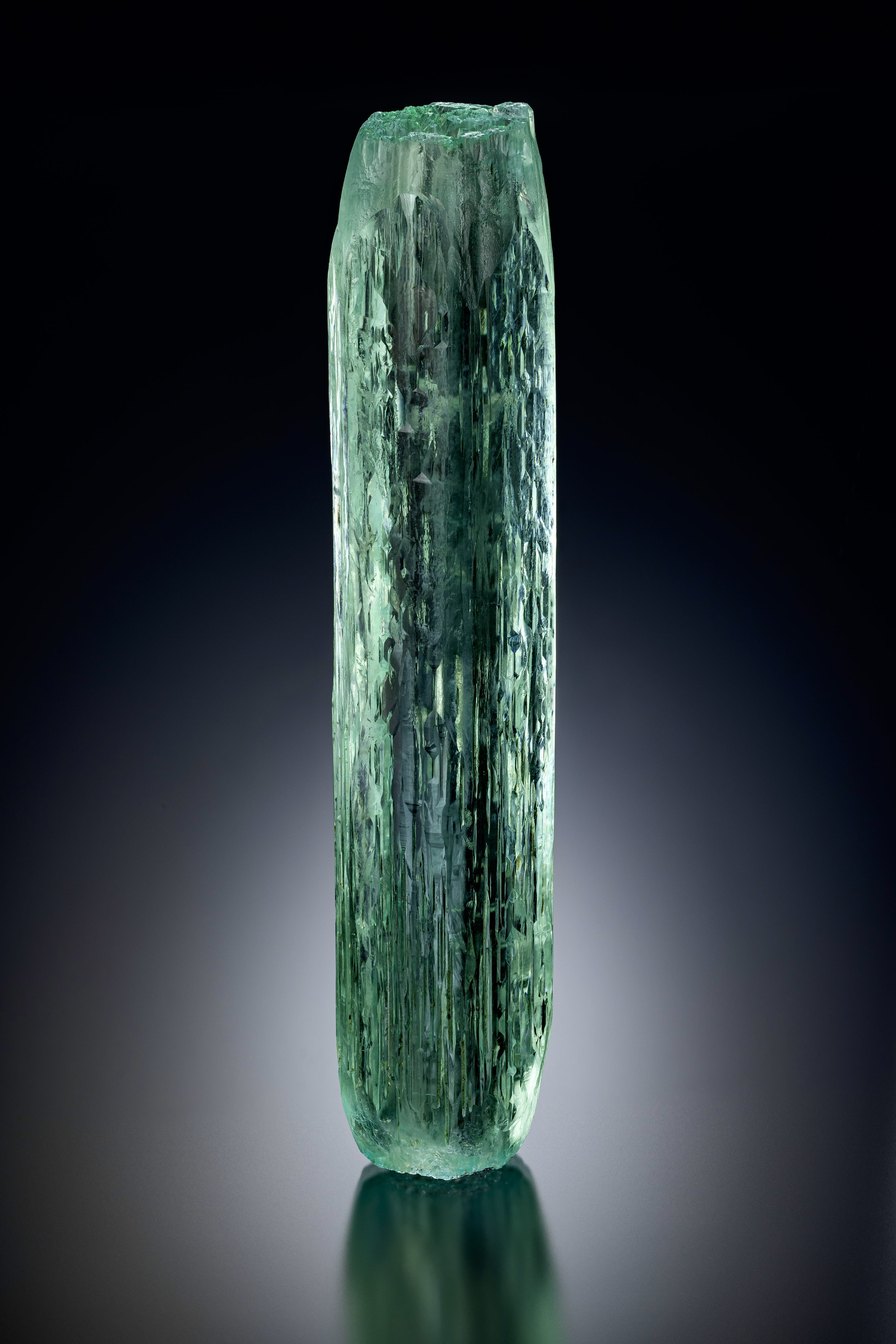 Etched Aquamarine 13 cm 
Jacqueto Mine, Minas Gerais, Brazil
