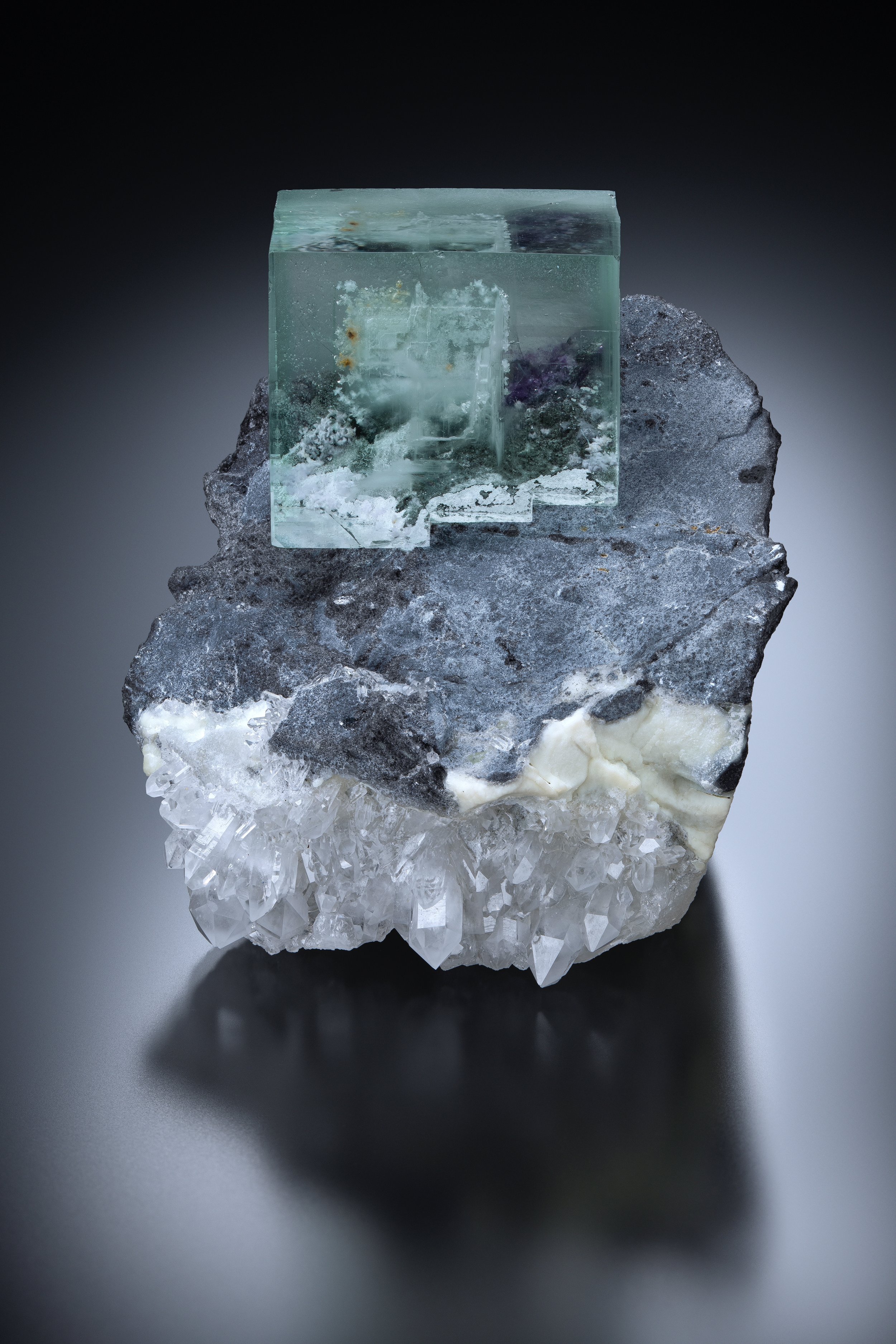 Fluorite with Quartz 6 cm  
Longyan Mine, Fuijan, China