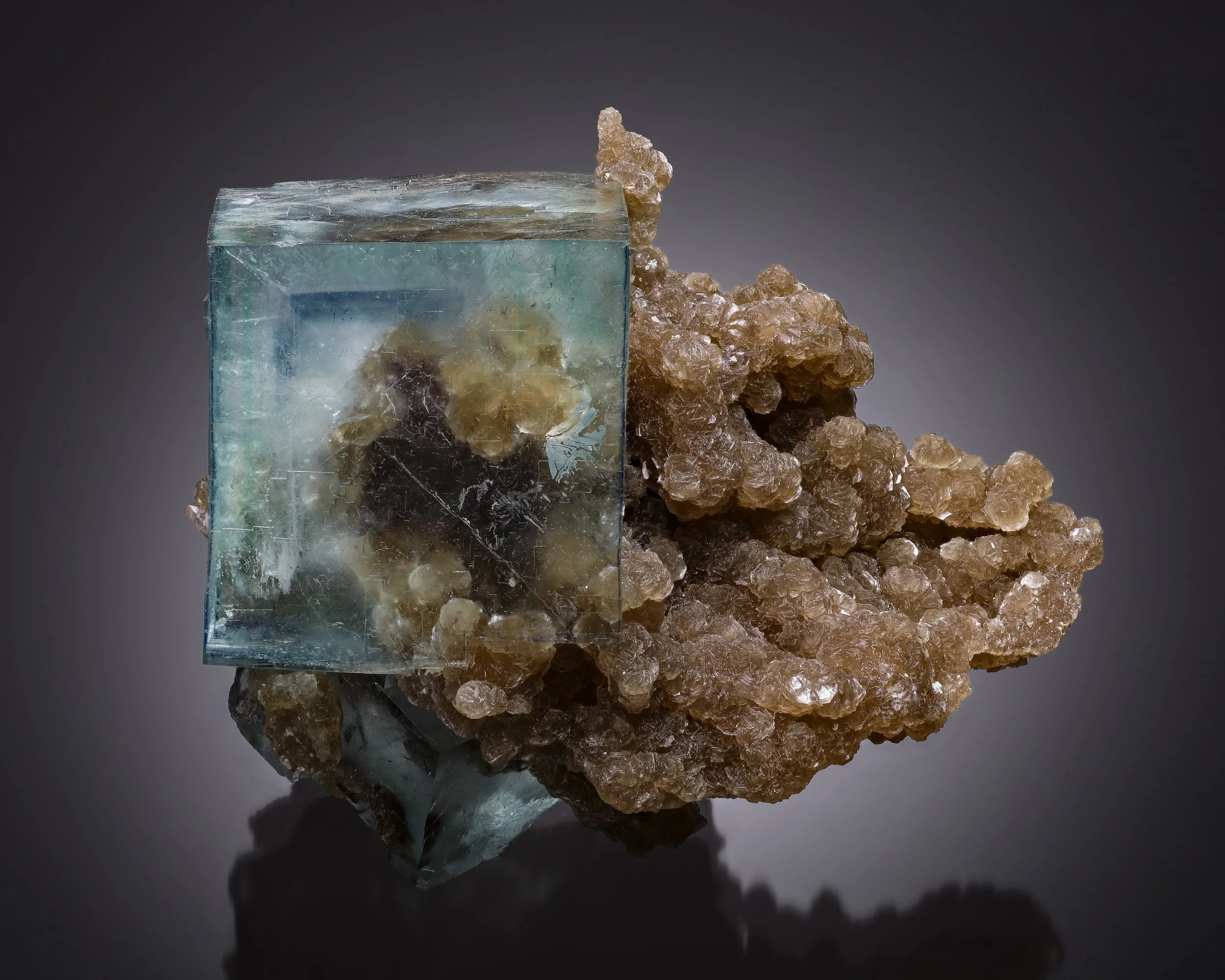 Fluorite 10 cm  
Yaogangxian Mine, Hunan, China 