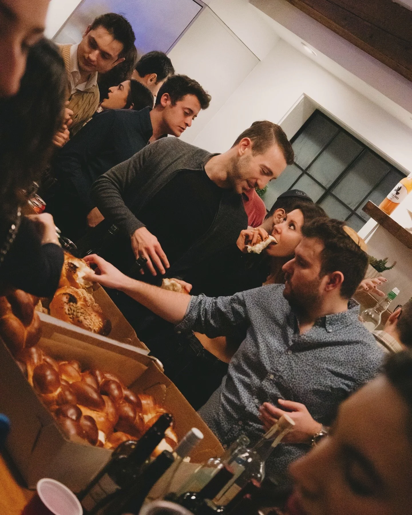 KIBBUTZ: 1/31/25

Special thank you to @friendsofalyn for collaborating with us, and sponsoring the amazing space for Shabbas.

📸: @madewithmara