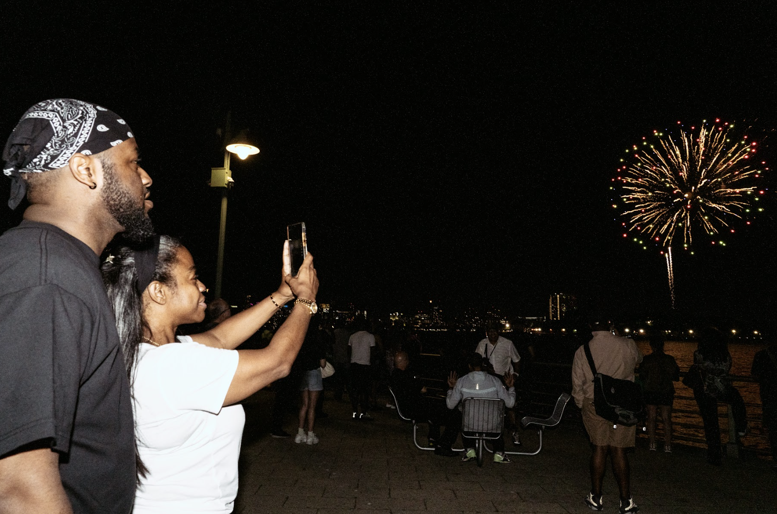 JAŸ-Z30 FIREWORKS - MANHATTAN 17.png
