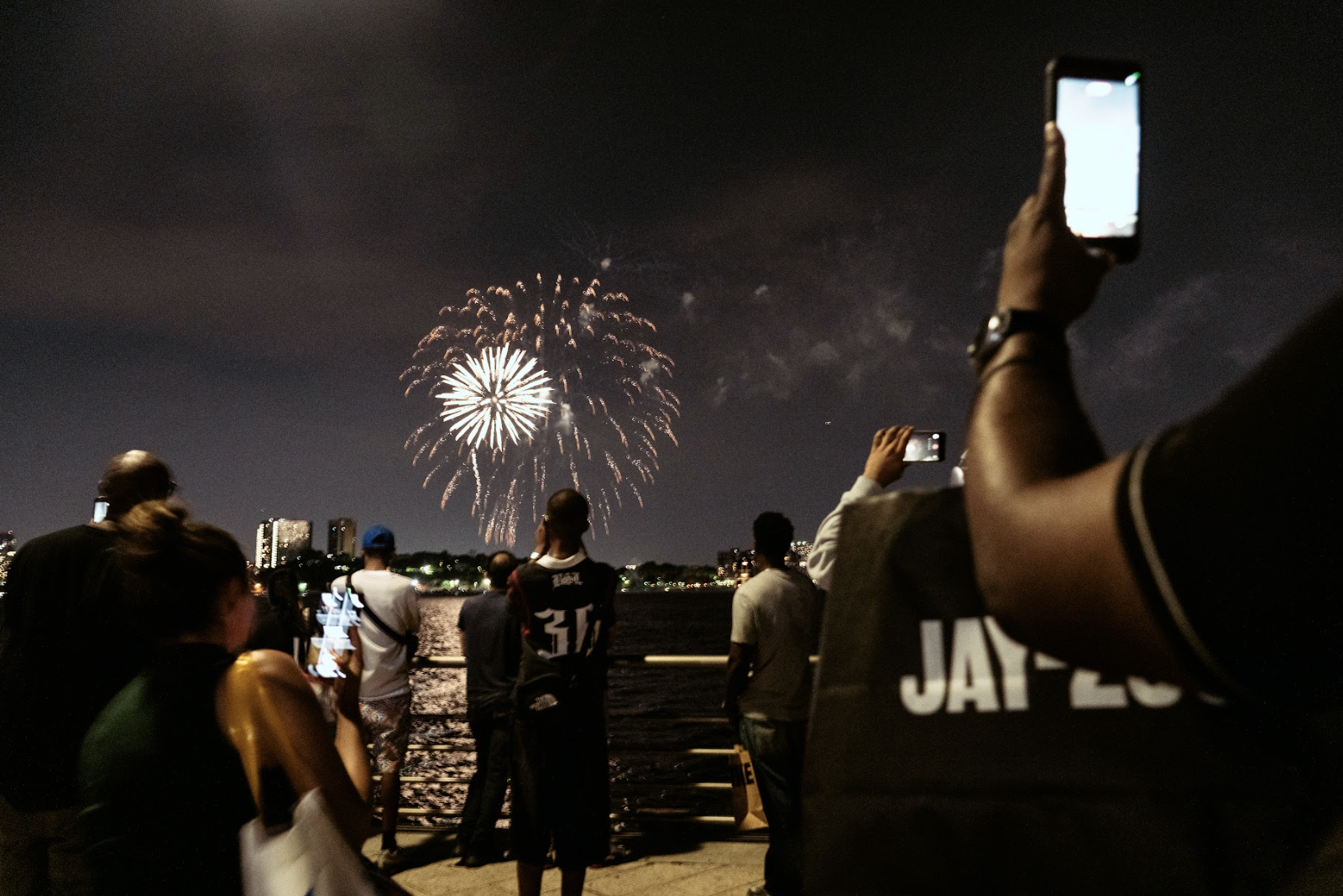 JAŸ-Z30 FIREWORKS - MANHATTAN 16.png
