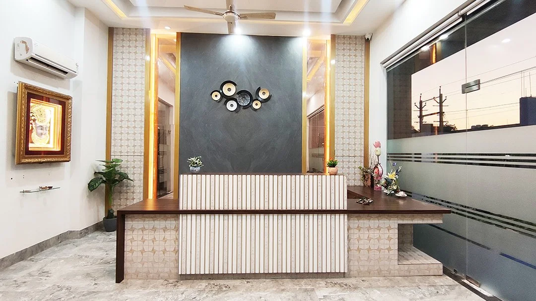Entrance Lobby-1.jpg