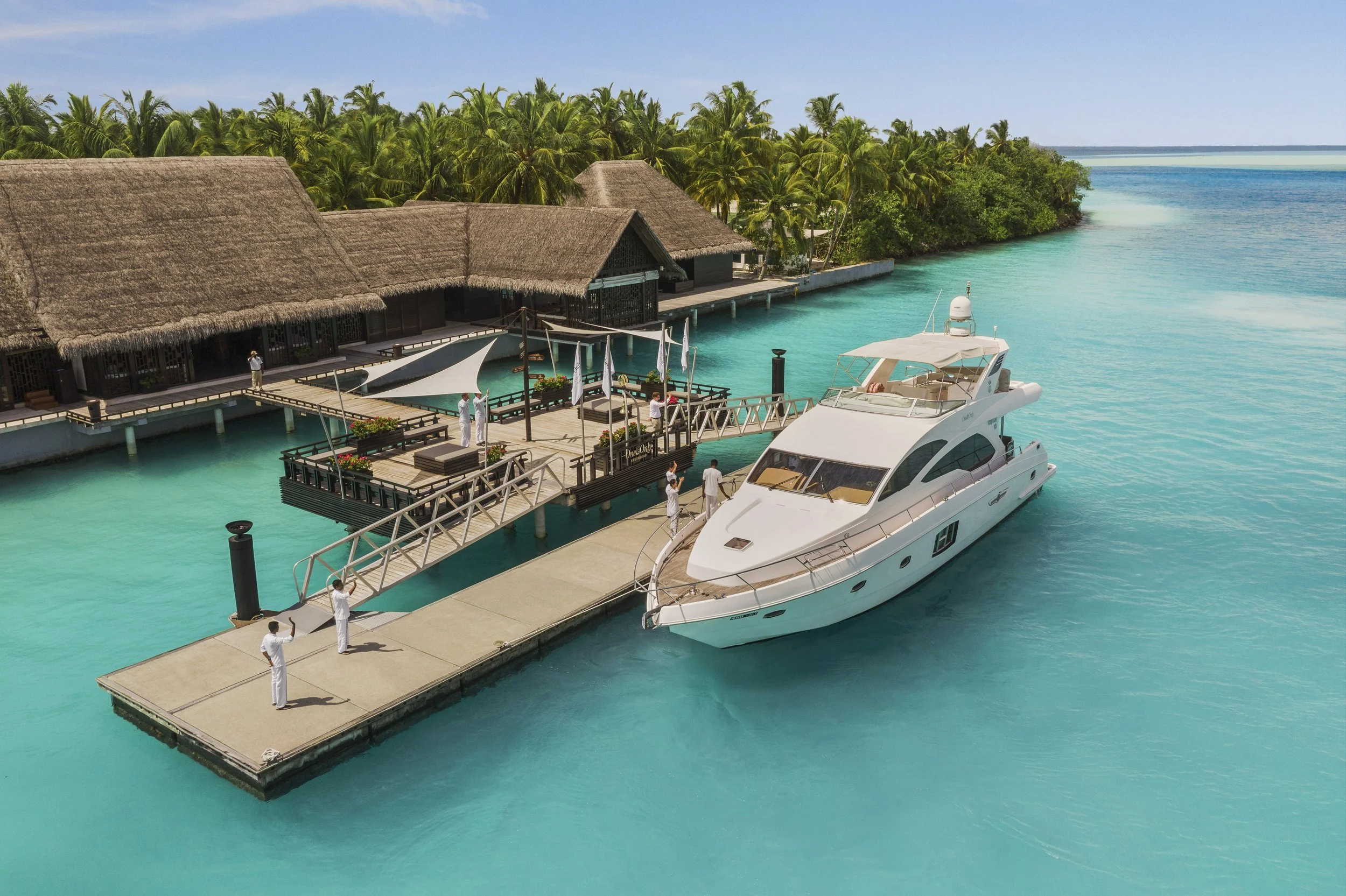 virtuoso+luxury+travel+the+world+is+waiting+beaches+cruises+family+couples+safari+railways+vacation+holidays