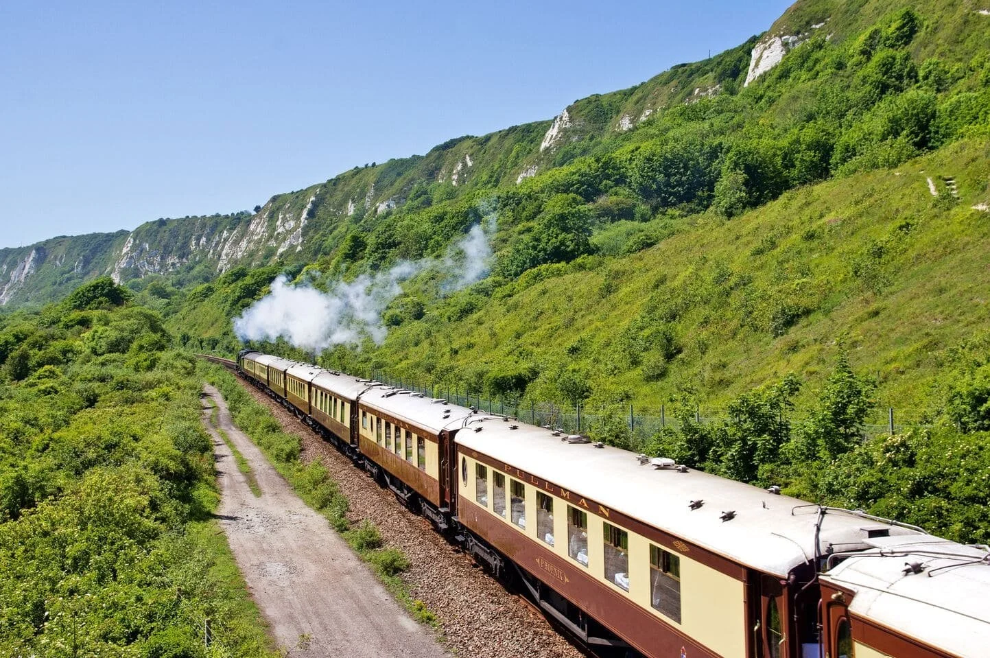 virtuoso+luxury+travel+the+world+is+waiting+beaches+cruises+family+couples+safari+railways+vacation+holidays