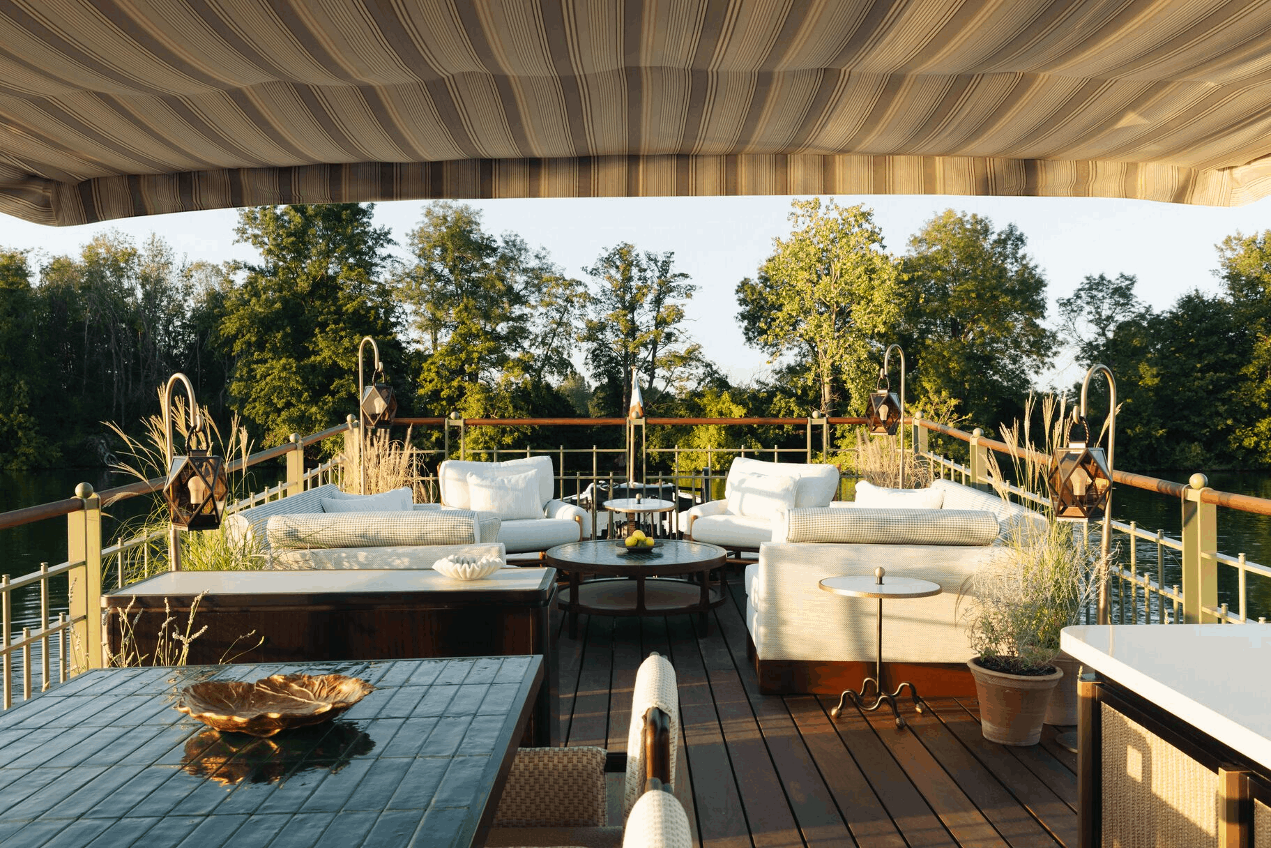 virtuoso+luxury+travel+the+world+is+waiting+beaches+cruises+family+couples+safari+railways+vacation+holidays