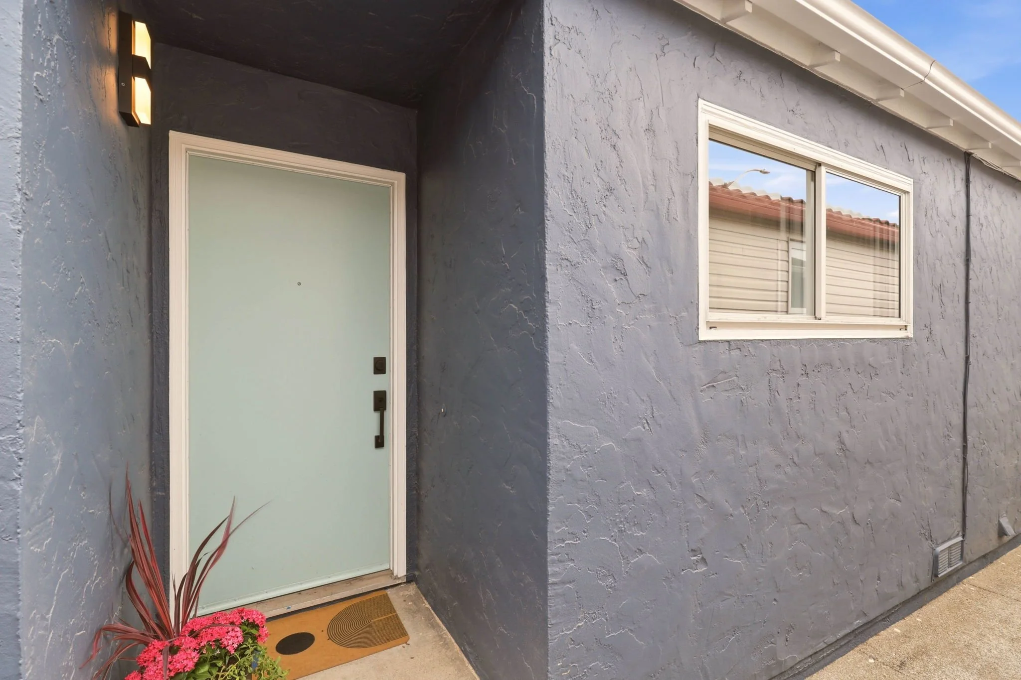 Entry way of 28 Camelot Ct