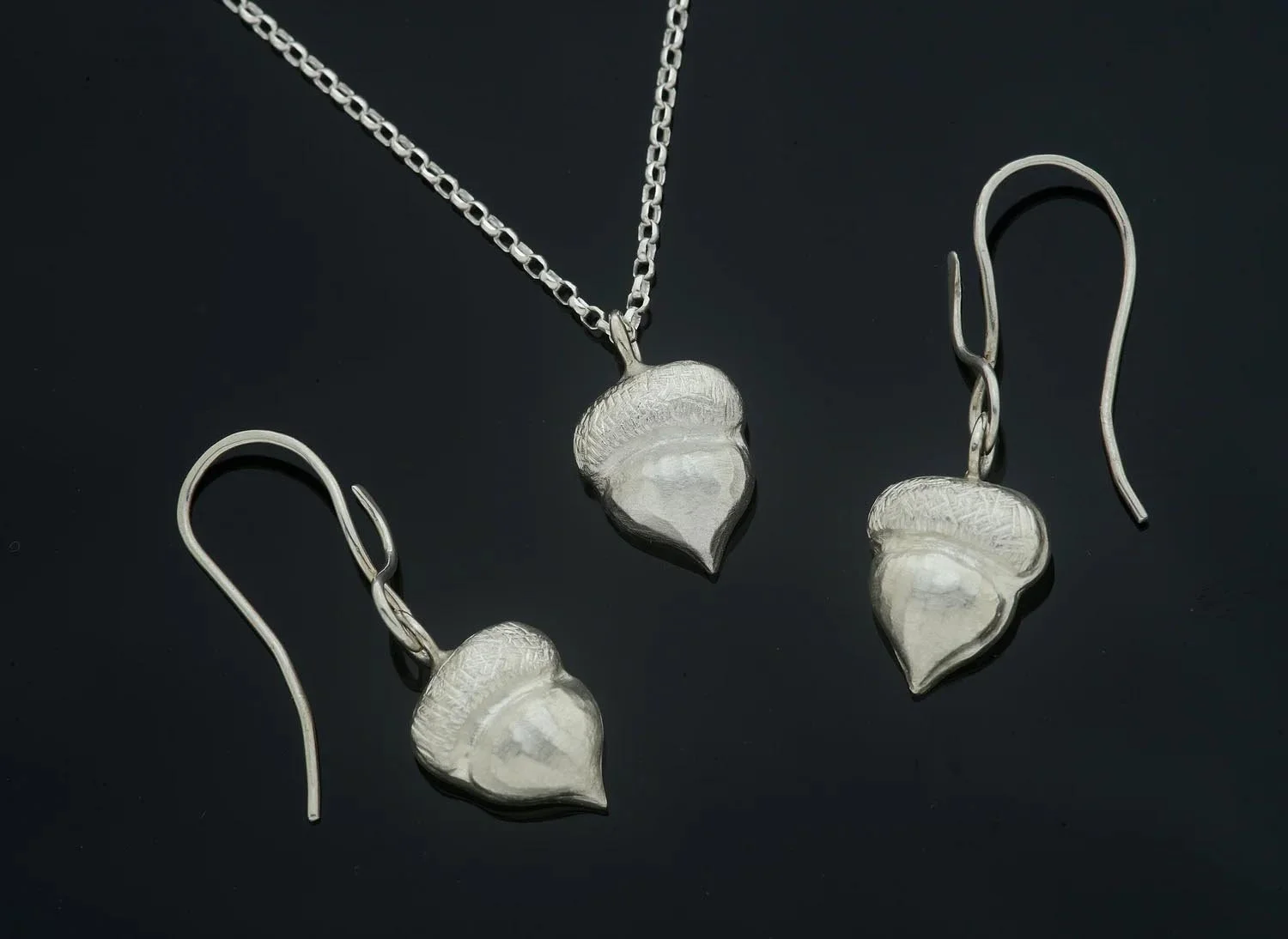 Acorn Pendant