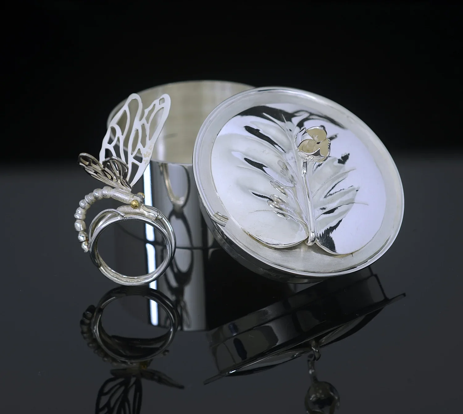 Waterlily Jewelry Box with Dragonfly Ring