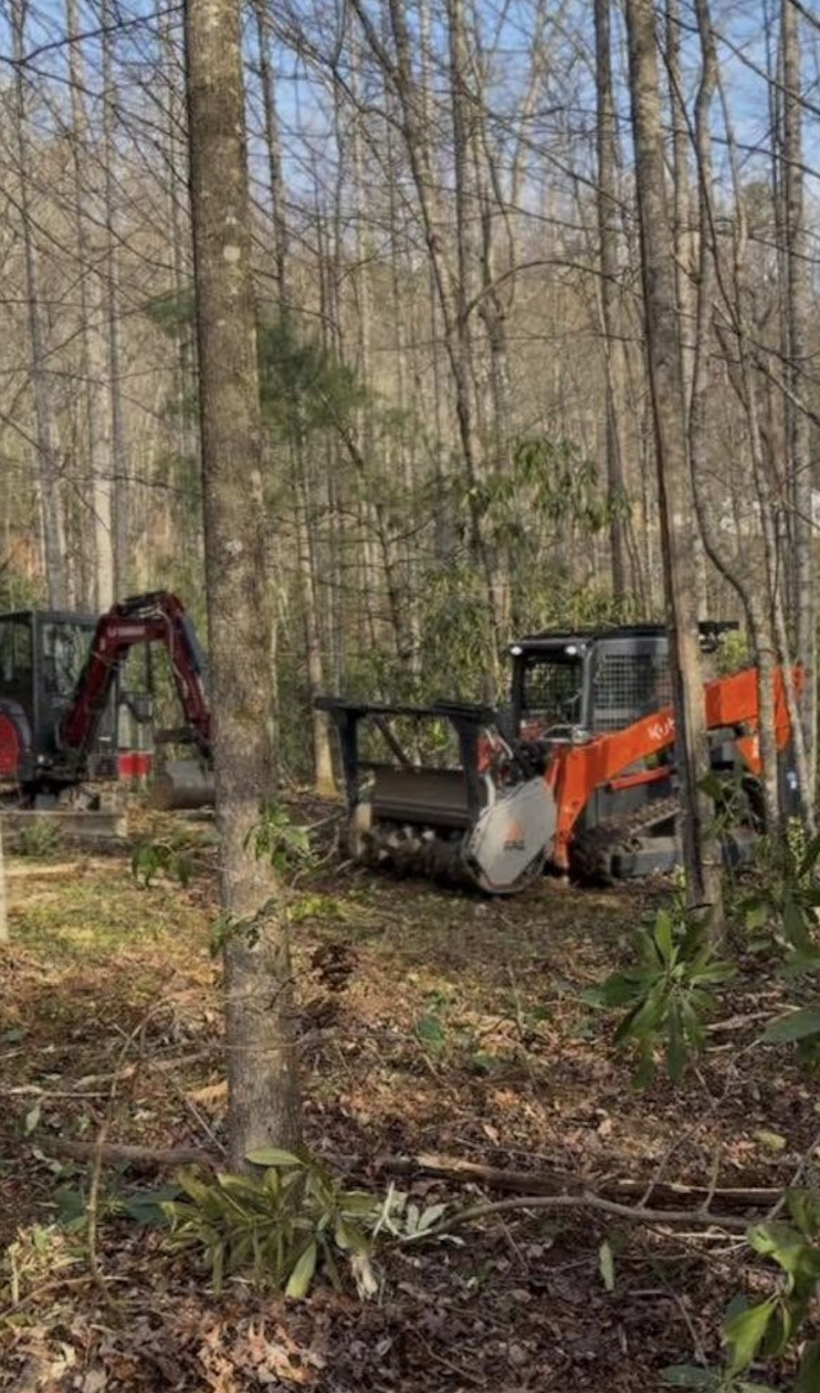 Gravel driveway grading completed in Anderson, South Carolina.