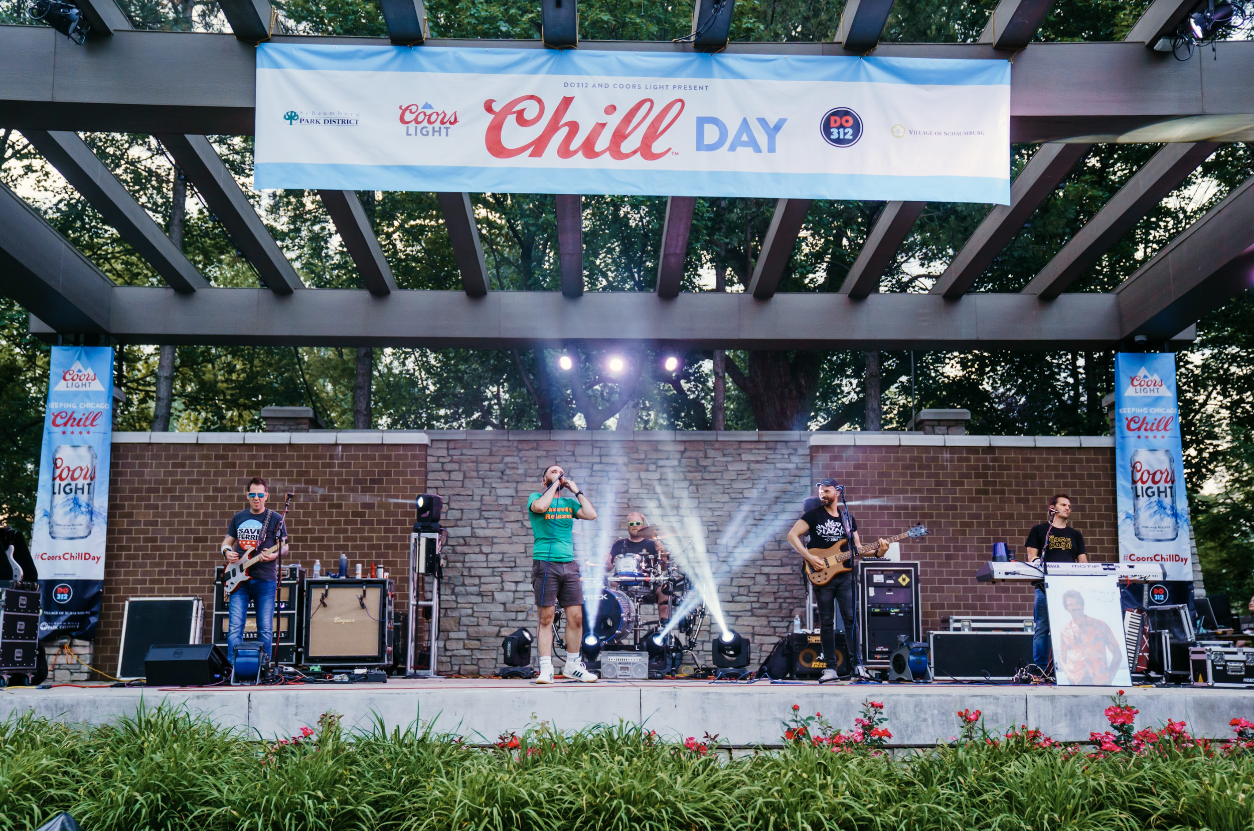 Live band 2.png