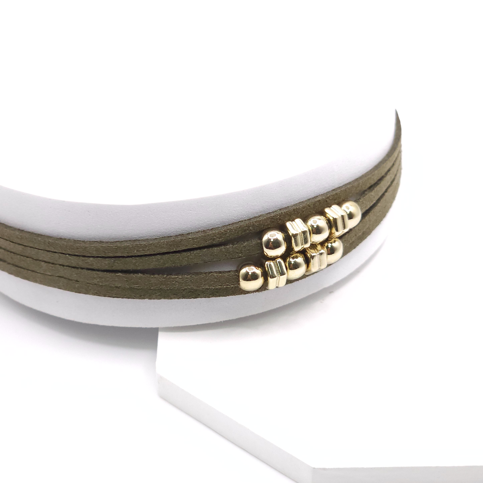 Khaki Choker